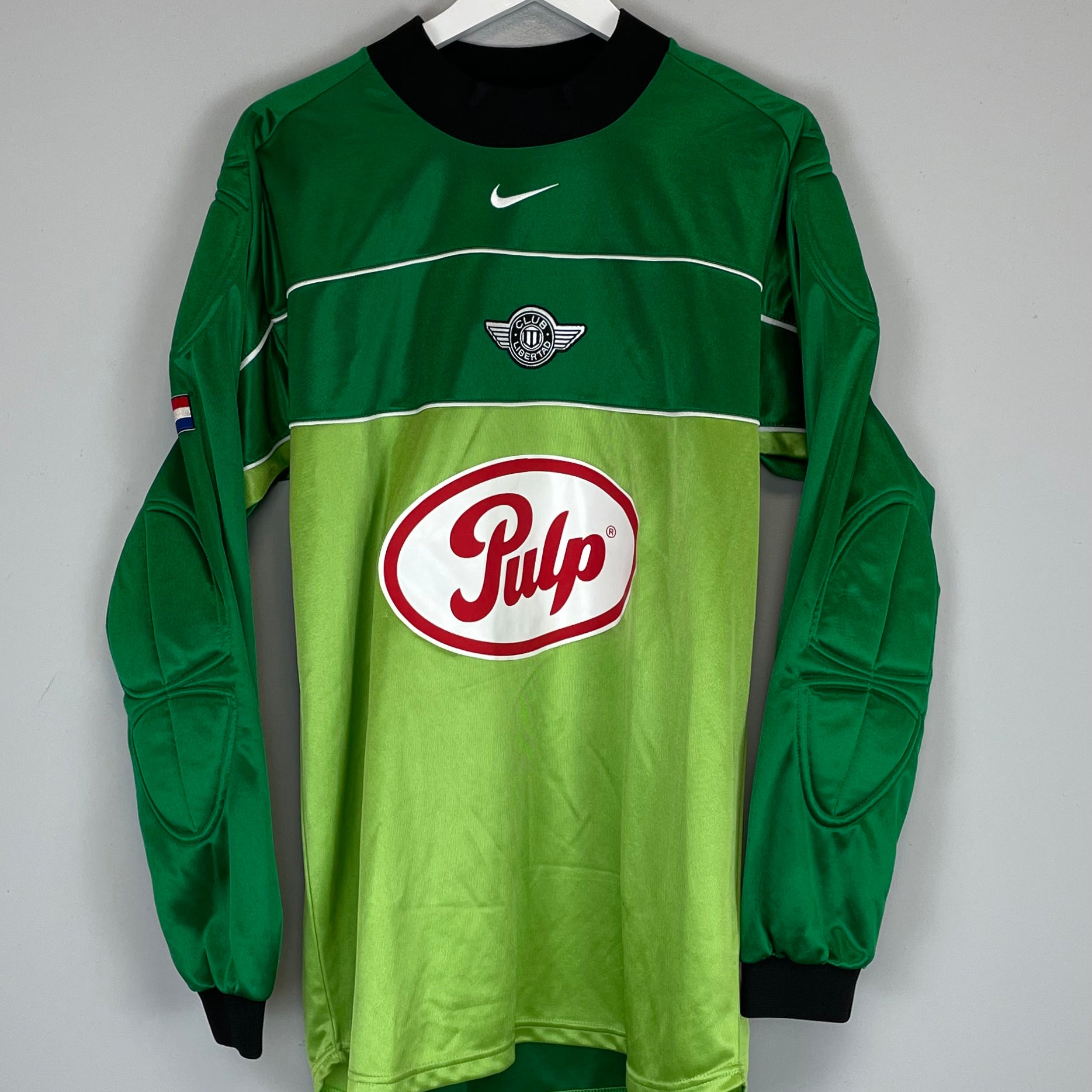 Shop 2001/02 CLUB LIBERTAD #1 GK SHIRT (L) NIKE, classic football shirts, vintage football shirts & retro soccer jerseys at Cult Kits