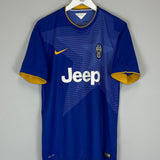 Shop 2014/15 JUVENTUS CHIELLINI #3 AWAY SHIRT (L) NIKE, classic football shirts, vintage football shirts & retro soccer jerseys at Cult Kits