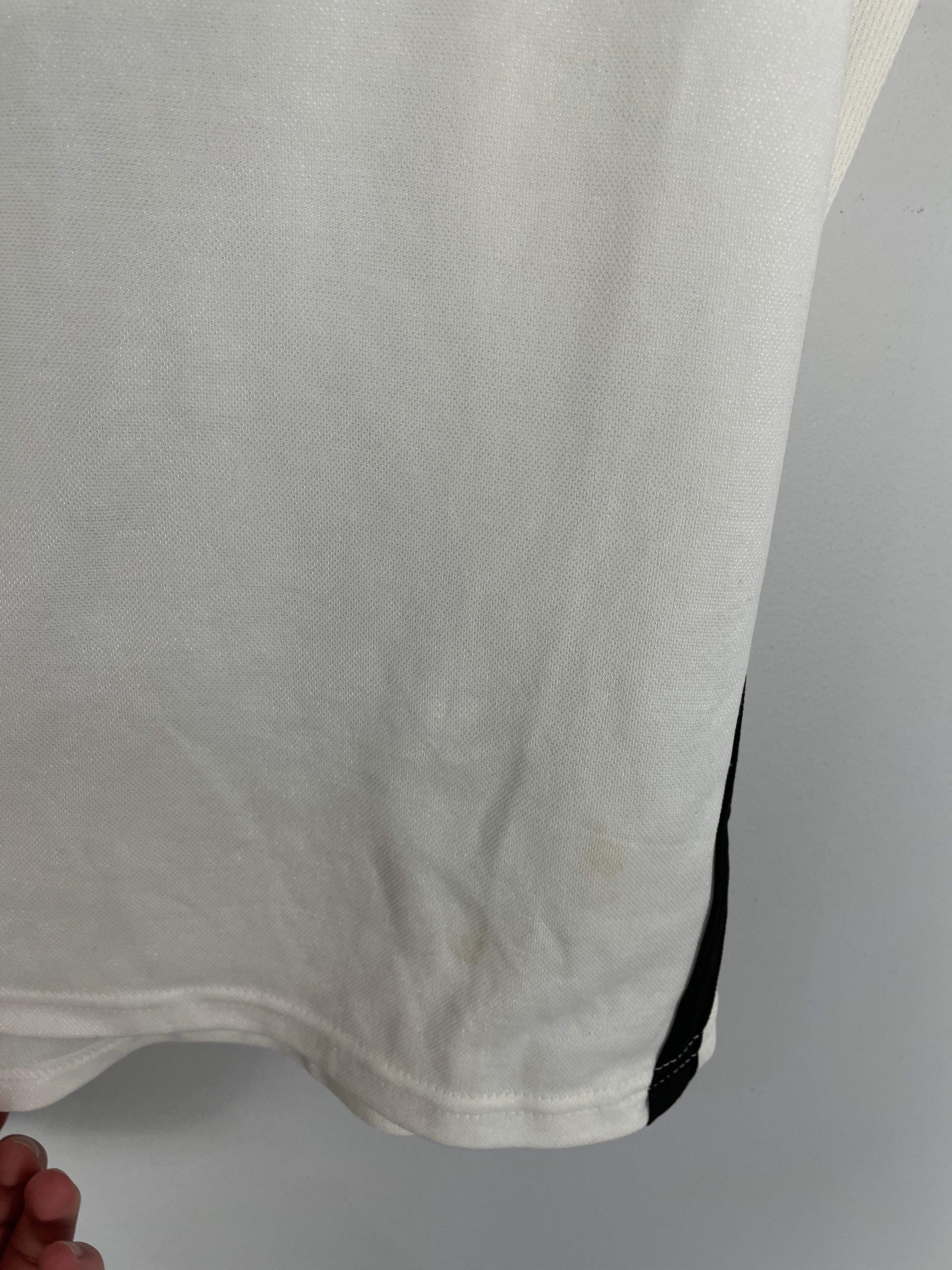 Shop 2000/01 VALENCIA HOME SHIRT (L) NIKE, classic football shirts, vintage football shirts & retro soccer jerseys at Cult Kits