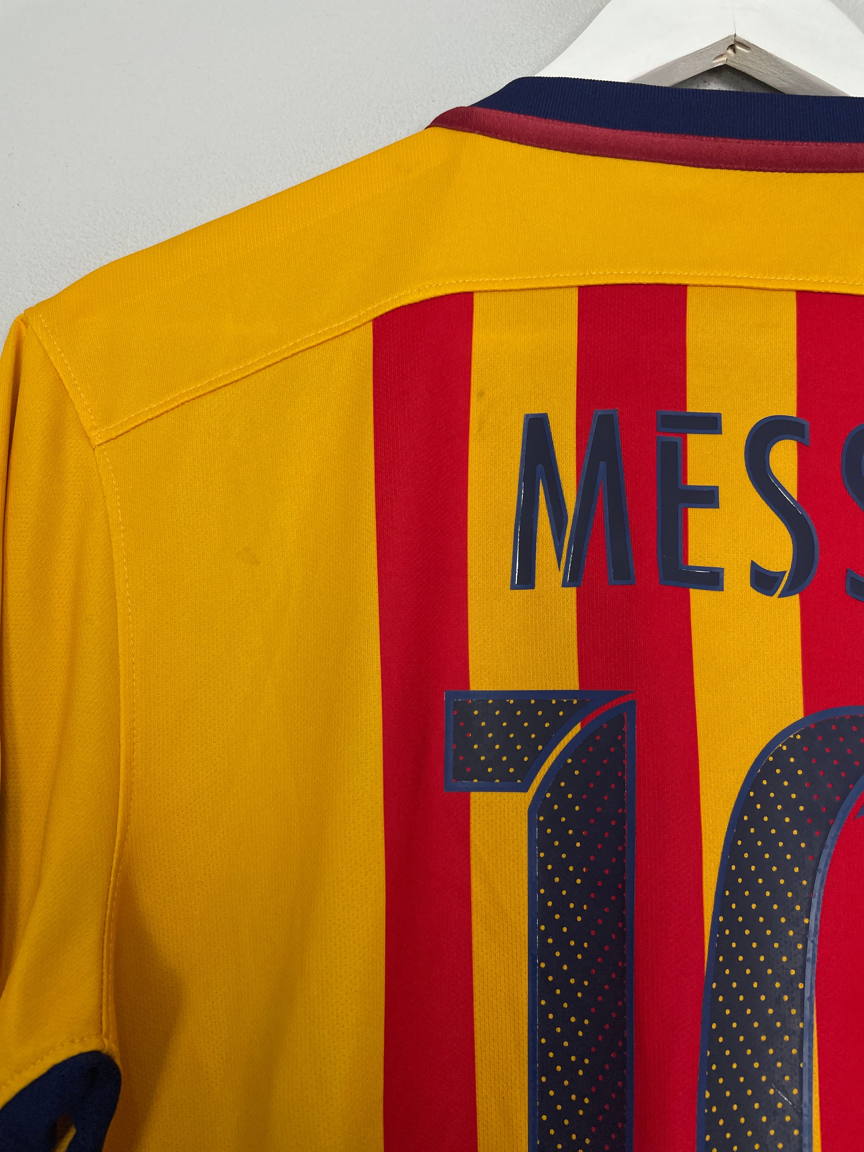 Shop 2015/16 BARCELONA MESSI #10 AWAY SHIRT (M) NIKE, classic football shirts, vintage football shirts & retro soccer jerseys at Cult Kits