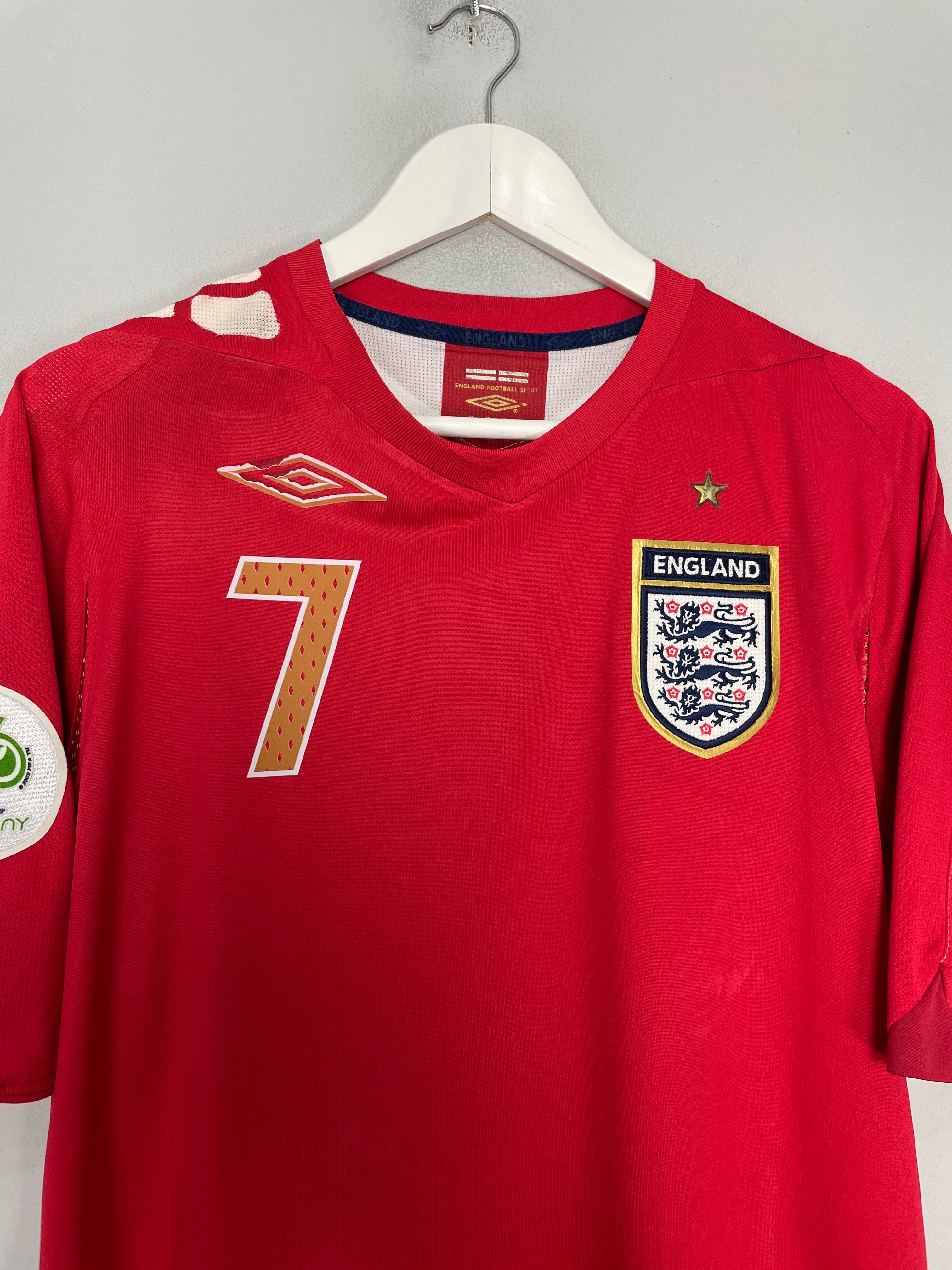 Shop 2006/08 ENGLAND BECKHAM #7 AWAY SHIRT (M) UMBRO, classic football shirts, vintage football shirts & retro soccer jerseys at Cult Kits