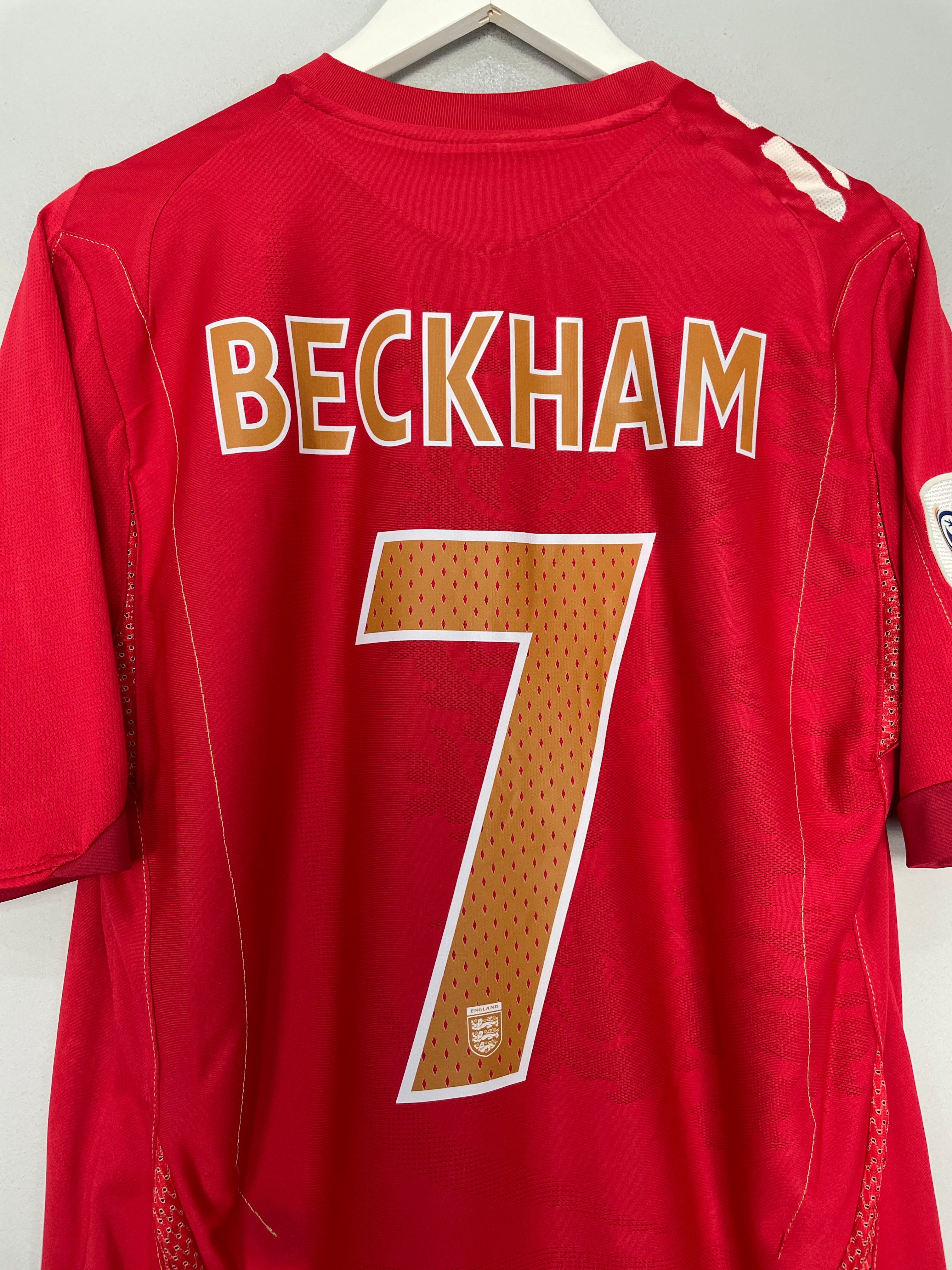 Shop 2006/08 ENGLAND BECKHAM #7 AWAY SHIRT (M) UMBRO, classic football shirts, vintage football shirts & retro soccer jerseys at Cult Kits