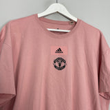 Shop 2021/22 MANCHESTER UNITED T-SHIRT (L) ADIDAS, classic football shirts, vintage football shirts & retro soccer jerseys at Cult Kits