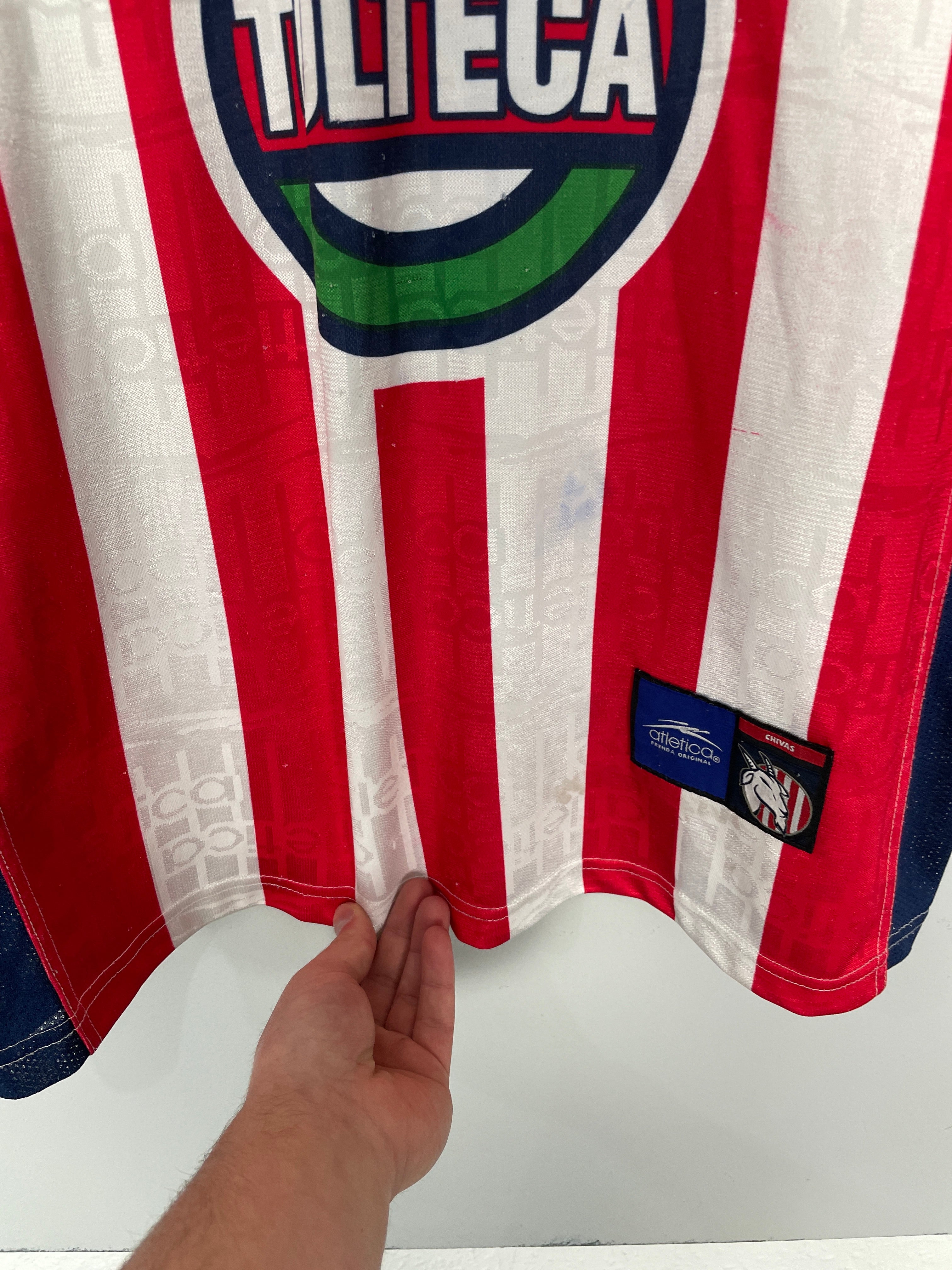 Shop 1999/00 CHIVAS GUADALAJARA HOME SHIRT (L) ATLETICA, classic football shirts, vintage football shirts & retro soccer jerseys at Cult Kits
