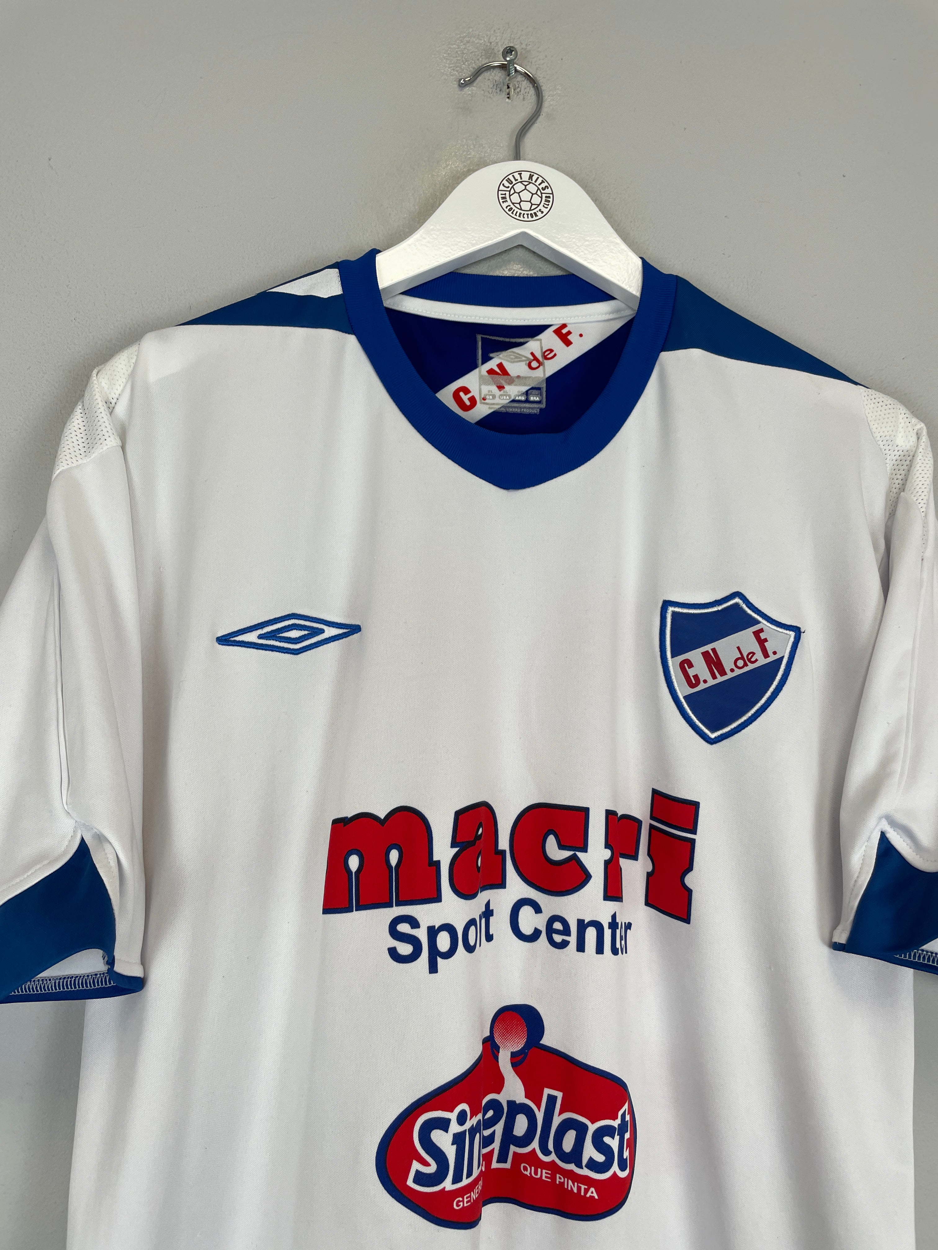 Shop 2007/08 CLUB NACIONAL #20 HOME SHIRT (XL) UMBRO, classic football shirts, vintage football shirts & retro soccer jerseys at Cult Kits