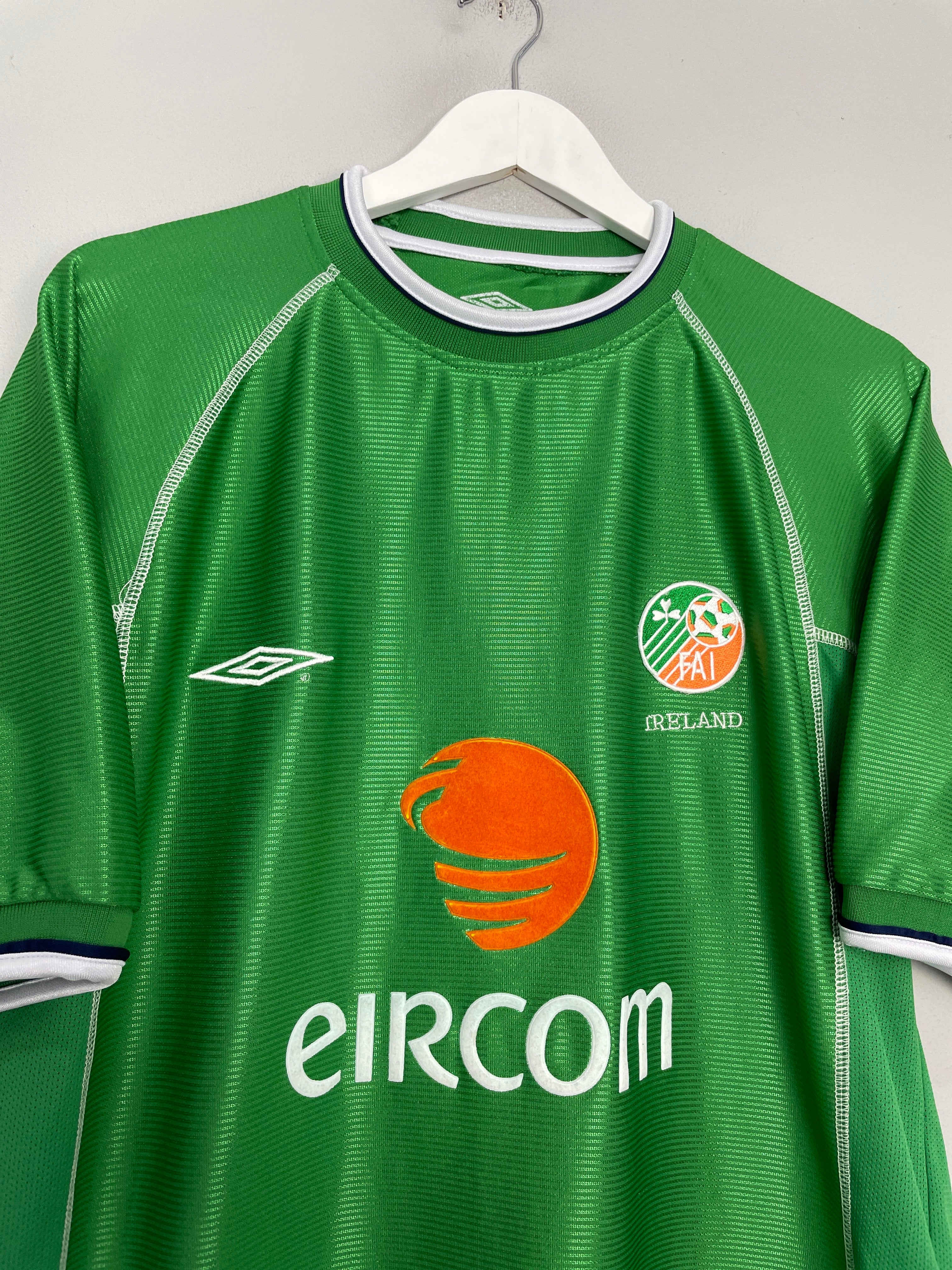 Shop 2001/03 IRELAND KEANE #6 HOME SHIRT (L) UMBRO, classic football shirts, vintage football shirts & retro soccer jerseys at Cult Kits