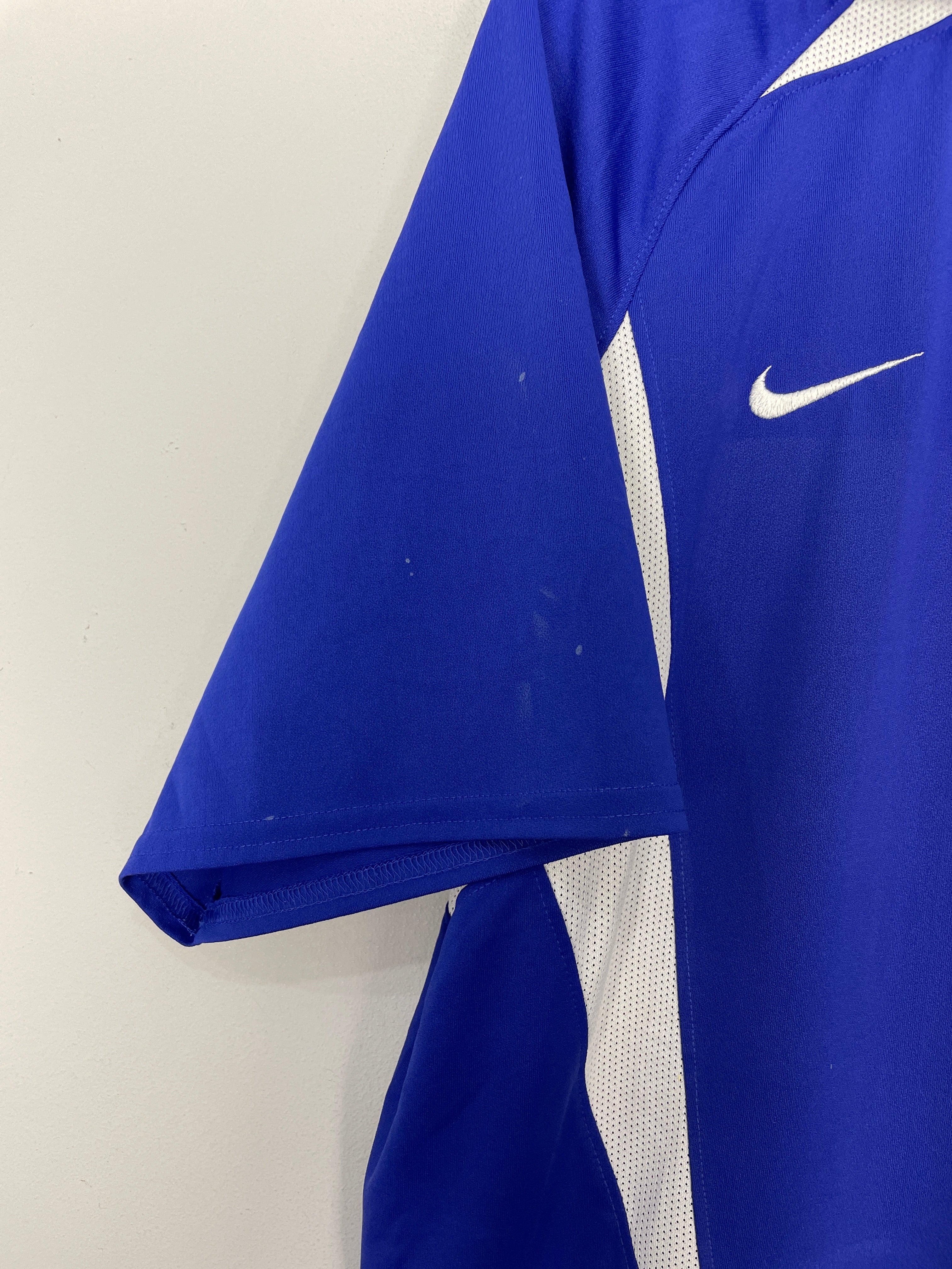 Shop 2002/04 BRAZIL RONALDINHO #11 AWAY SHIRT (L) NIKE, classic football shirts, vintage football shirts & retro soccer jerseys at Cult Kits