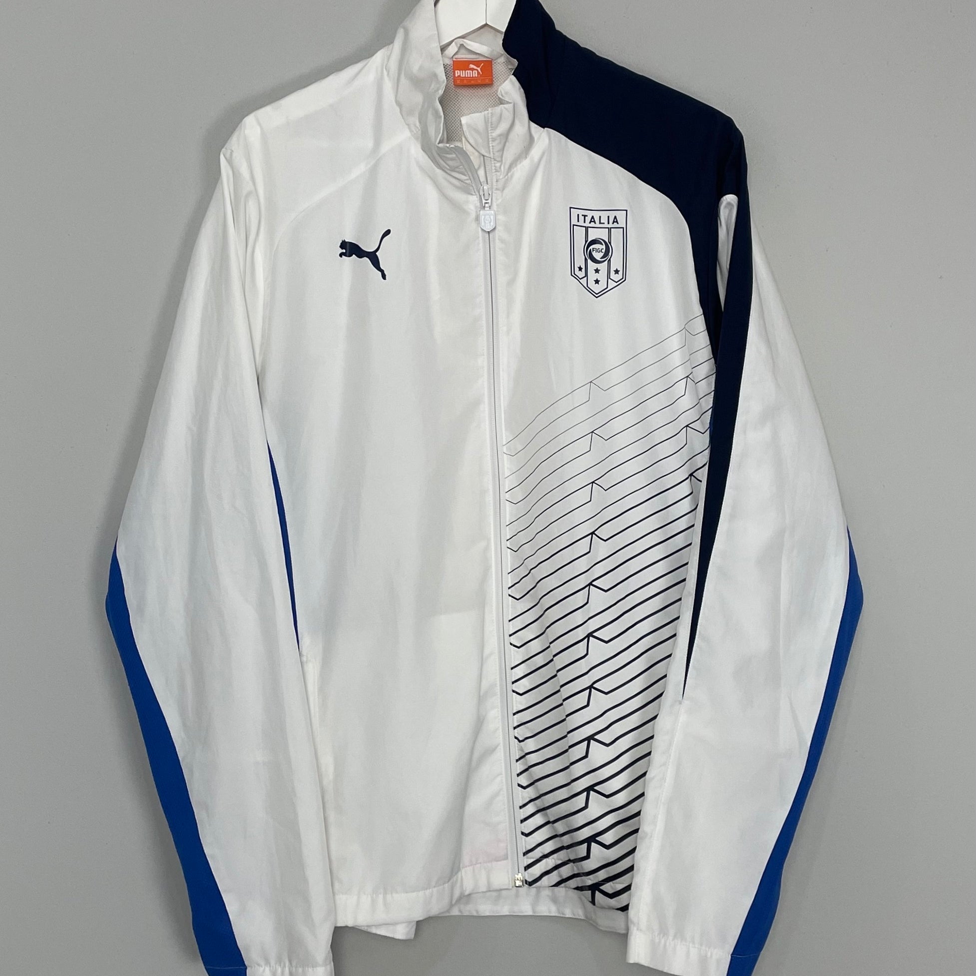 Shop 2013/14 ITALY TRACK JACKET (XL) PUMA, classic football shirts, vintage football shirts & retro soccer jerseys at Cult Kits