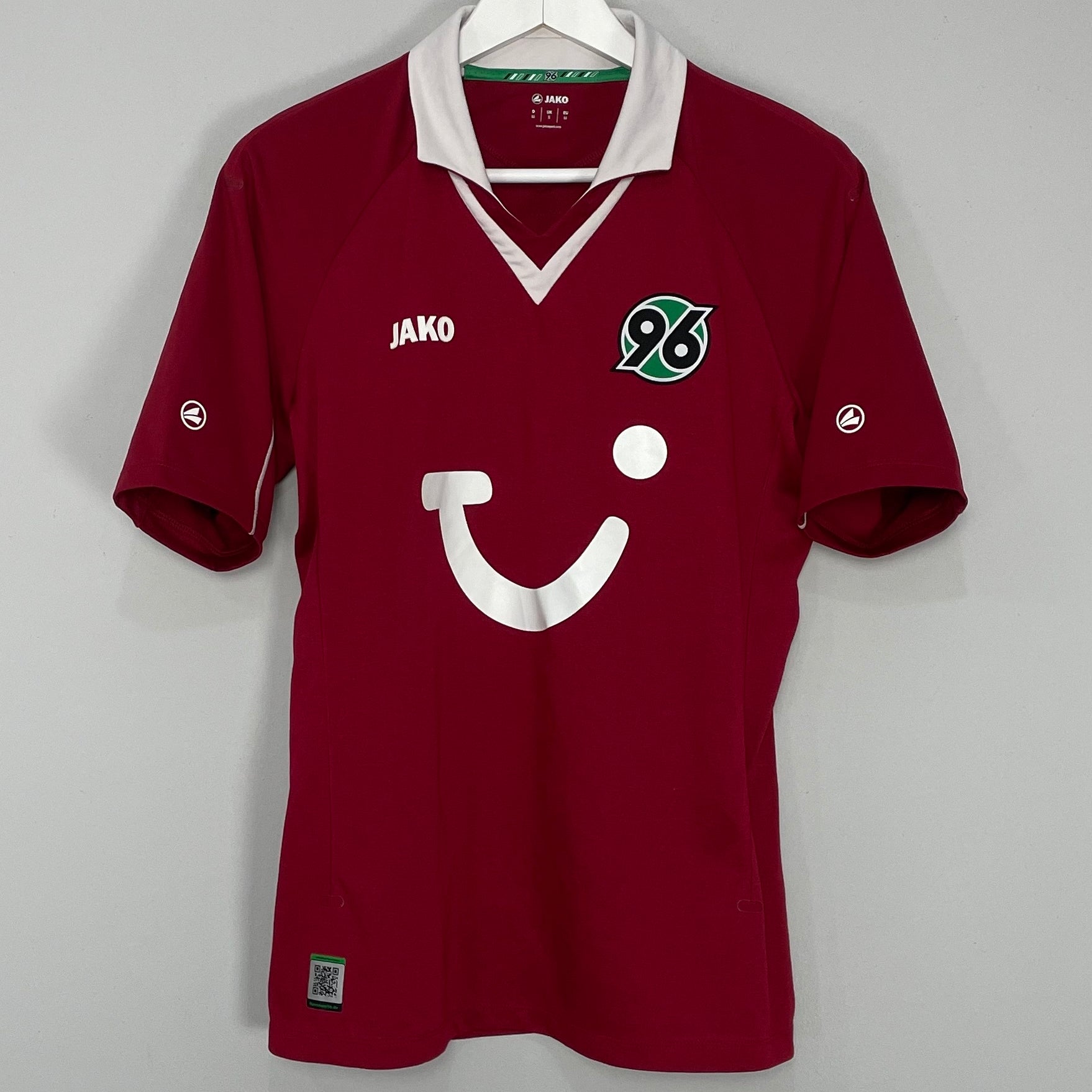 Shop 2012/13 HANNOVER 96 HOME SHIRT (S) JAKO, classic football shirts, vintage football shirts & retro soccer jerseys at Cult Kits