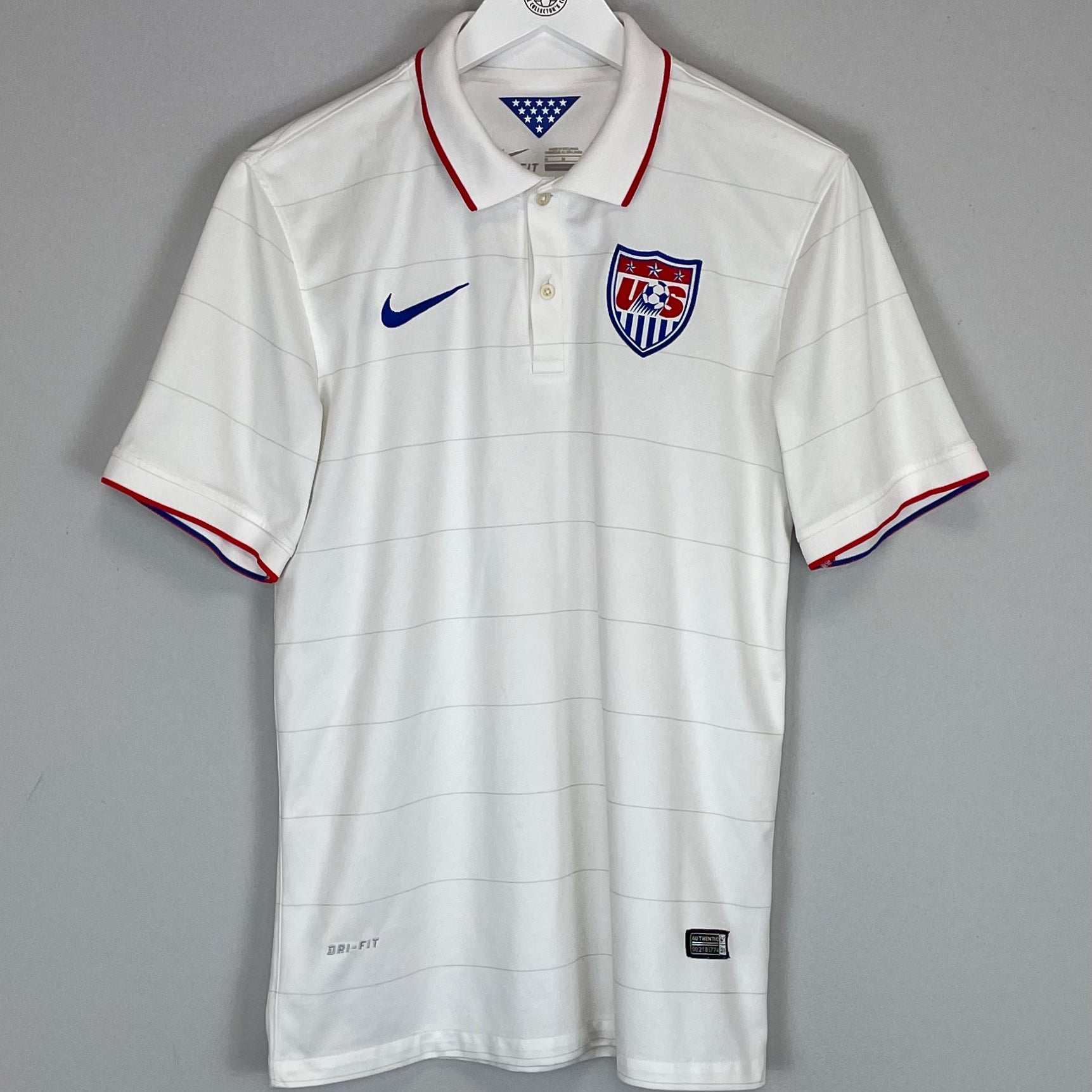 Shop 2014/15 USA HOME SHIRT (M) NIKE, classic football shirts, vintage football shirts & retro soccer jerseys at Cult Kits
