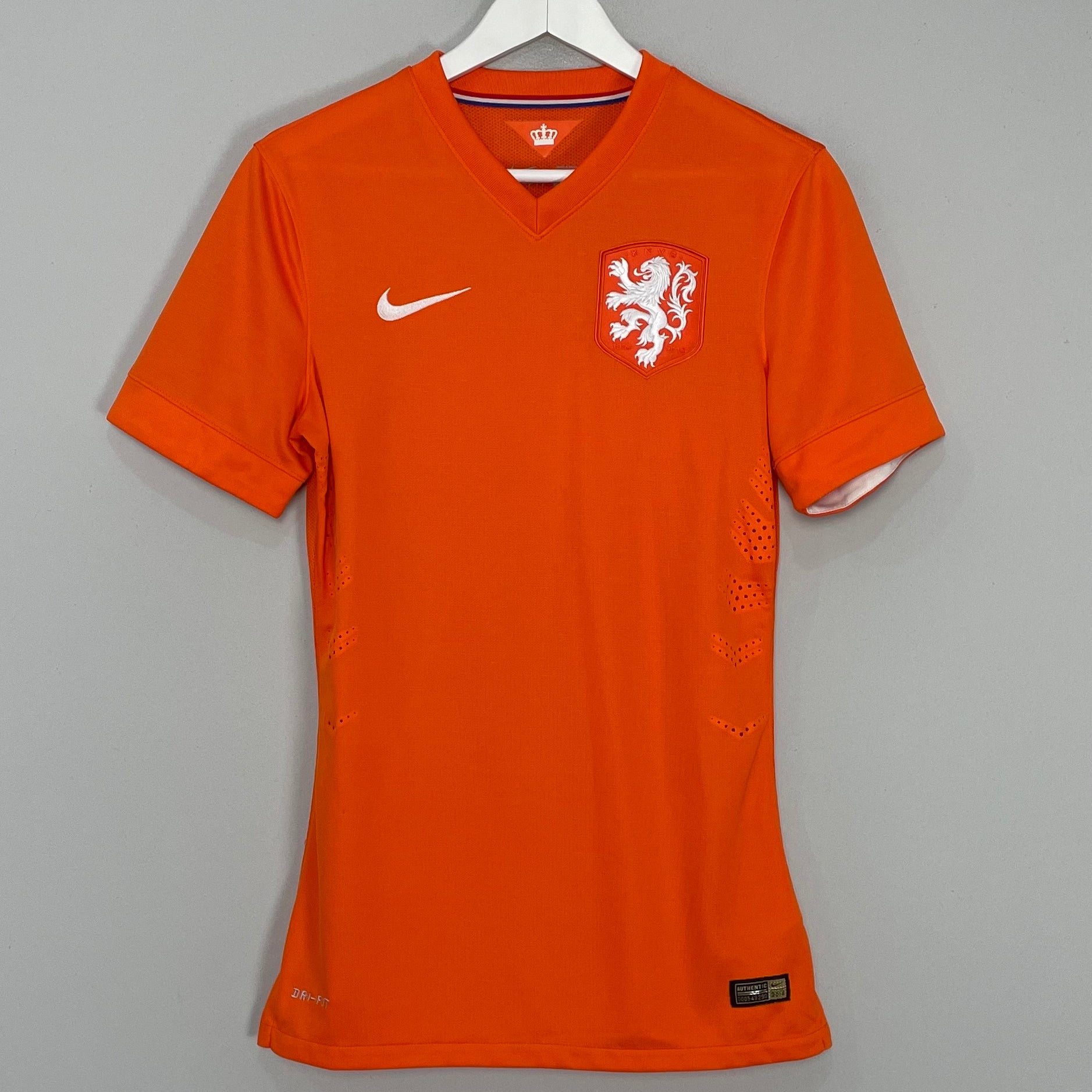 Shop 2014/15 NETHERLANDS *AUTHENTIC* HOME SHIRT (S) NIKE, classic football shirts, vintage football shirts & retro soccer jerseys at Cult Kits