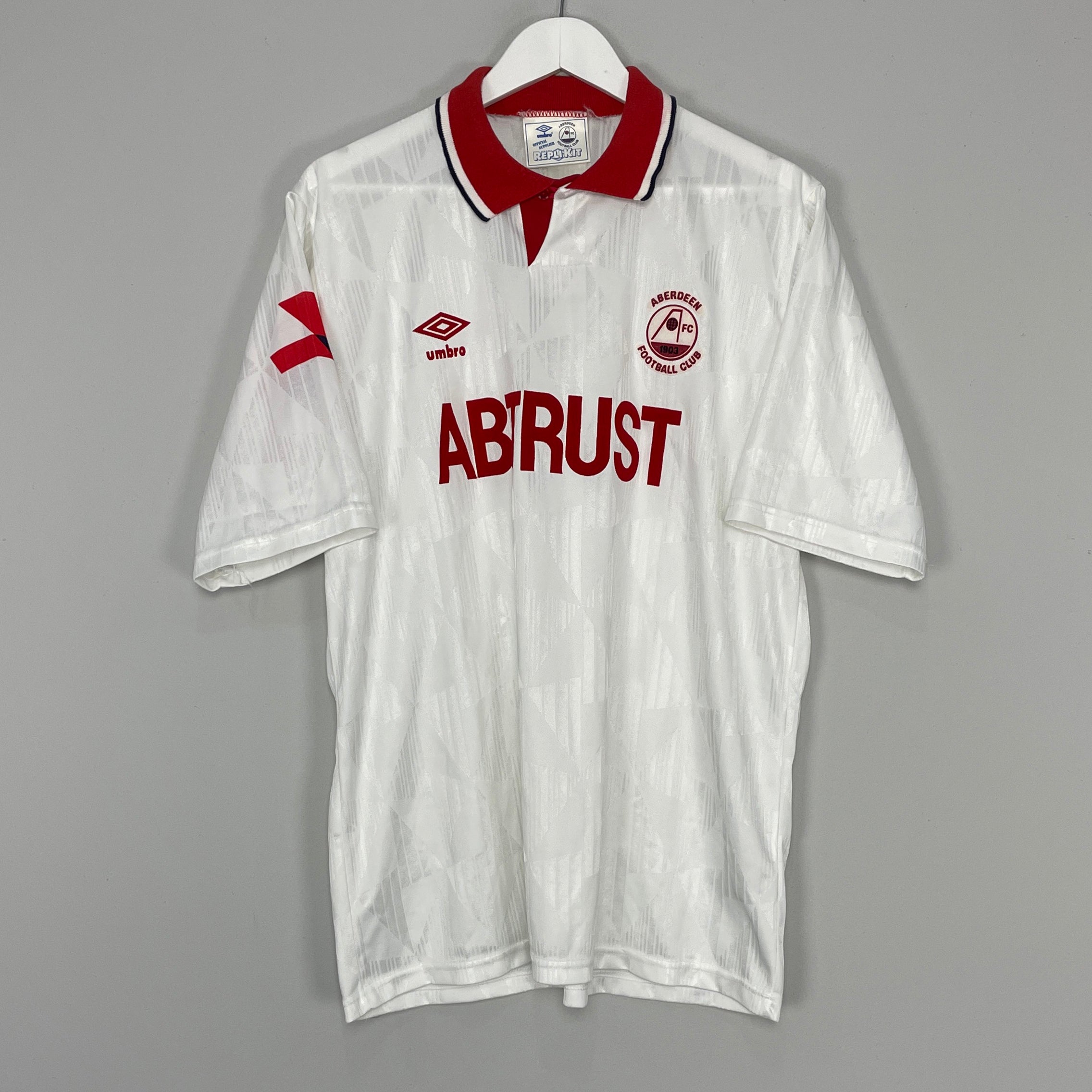 Shop 1990/92 ABERDEEN AWAY SHIRT (XL) UMBRO, classic football shirts, vintage football shirts & retro soccer jerseys at Cult Kits