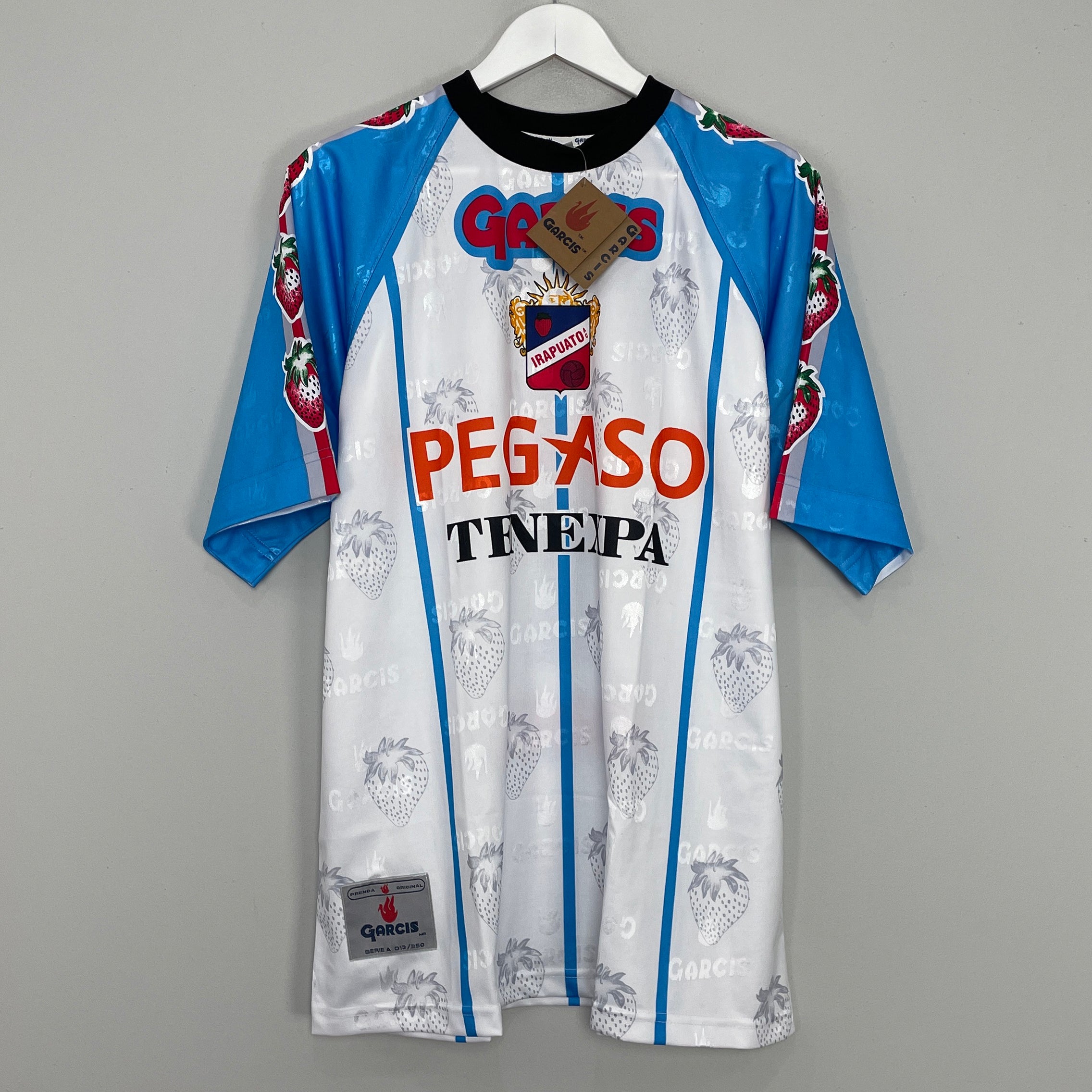 Shop 2000/01 CD IRAPUATO S. MANEZ #1 *BNWT* GK SHIRT (XL) GARCIS, classic football shirts, vintage football shirts & retro soccer jerseys at Cult Kits