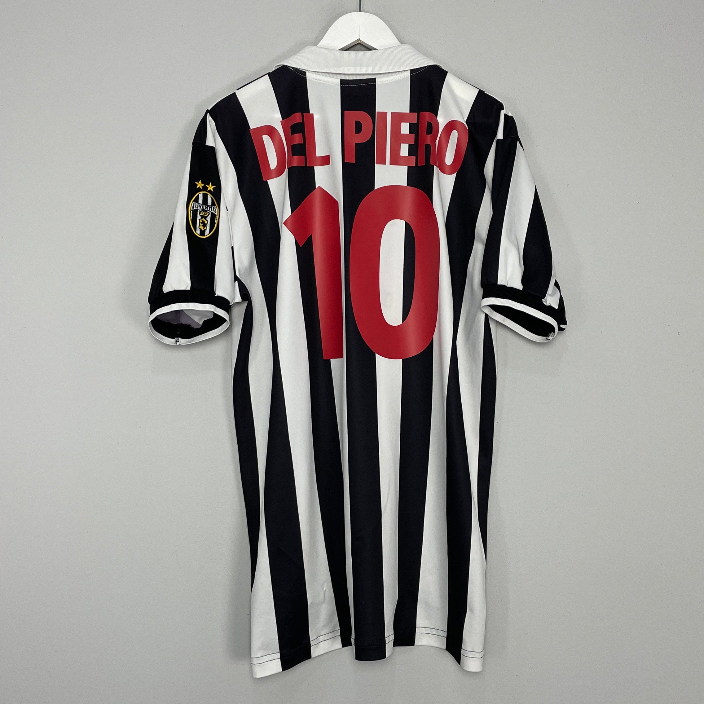 Shop 1998/99 JUVENTUS DEL PIERO #10 HOME SHIRT (XL) NIKE, classic football shirts, vintage football shirts & retro soccer jerseys at Cult Kits