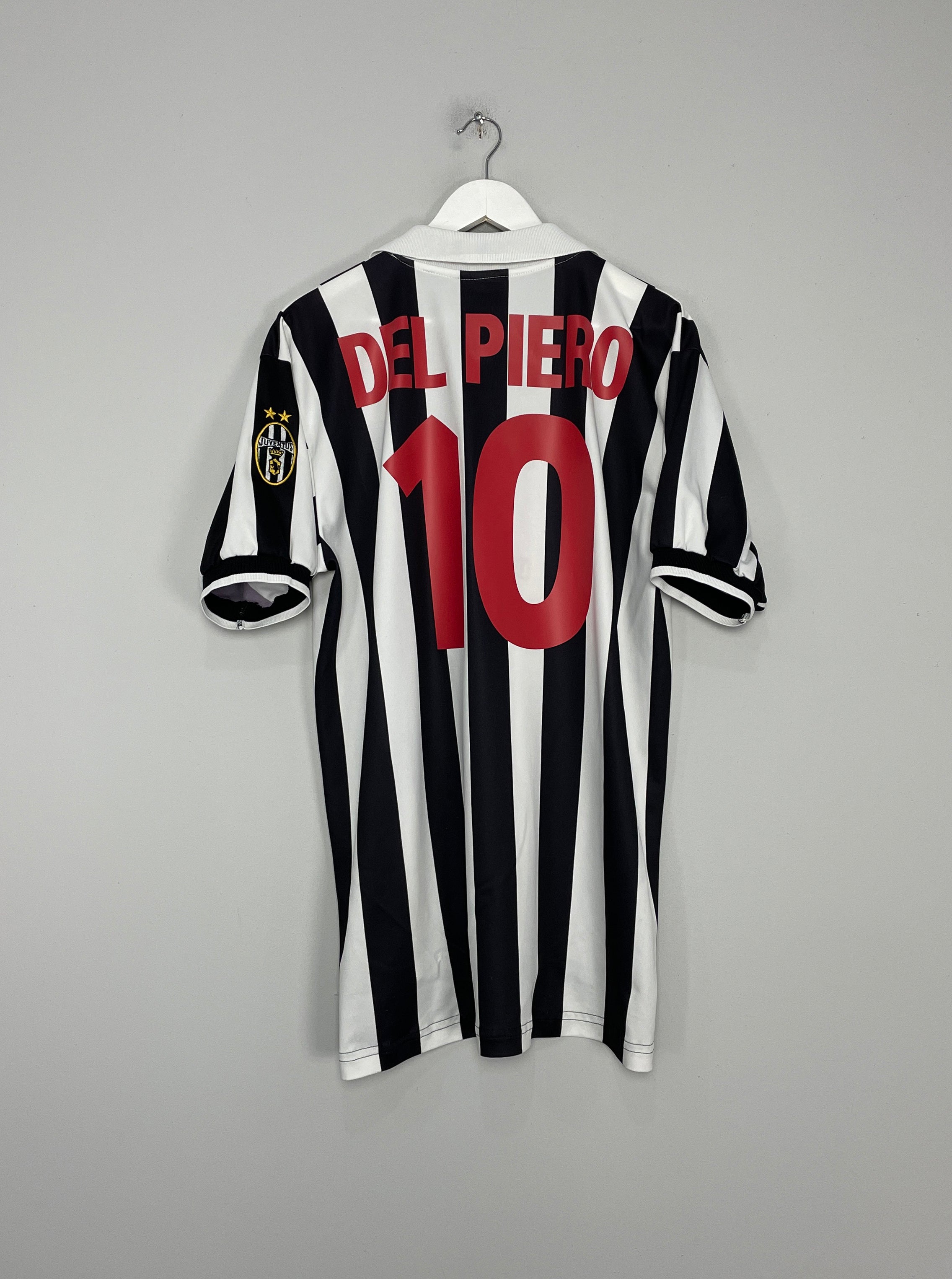 Shop 1998/99 JUVENTUS DEL PIERO #10 HOME SHIRT (XL) NIKE, classic football shirts, vintage football shirts & retro soccer jerseys at Cult Kits