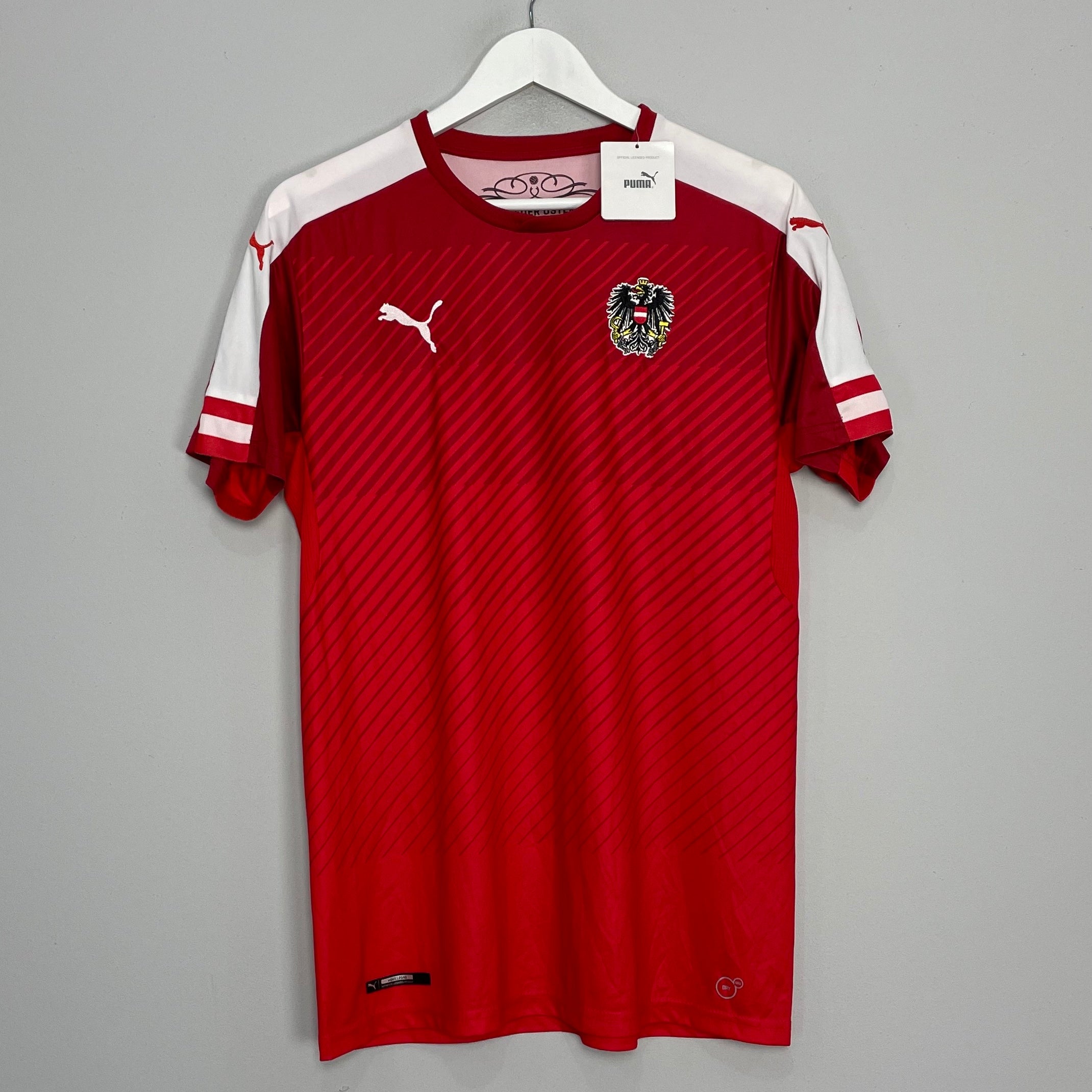 Shop 2016/17 AUSTRIA *BNWT* HOME SHIRT (M) PUMA, classic football shirts, vintage football shirts & retro soccer jerseys at Cult Kits