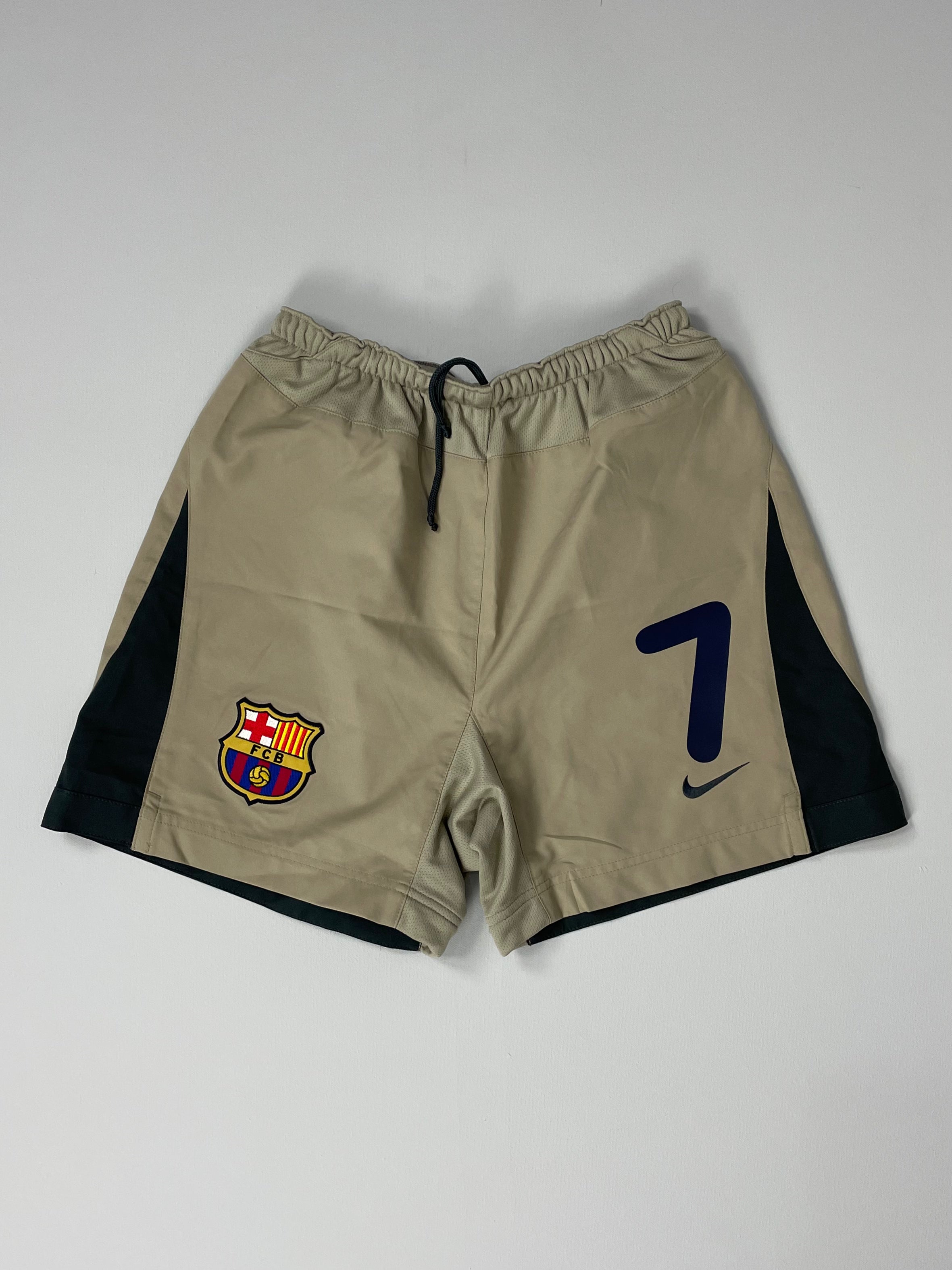 Shop 2003/05 BARCELONA #7 AWAY SHORTS (M) NIKE, classic football shirts, vintage football shirts & retro soccer jerseys at Cult Kits