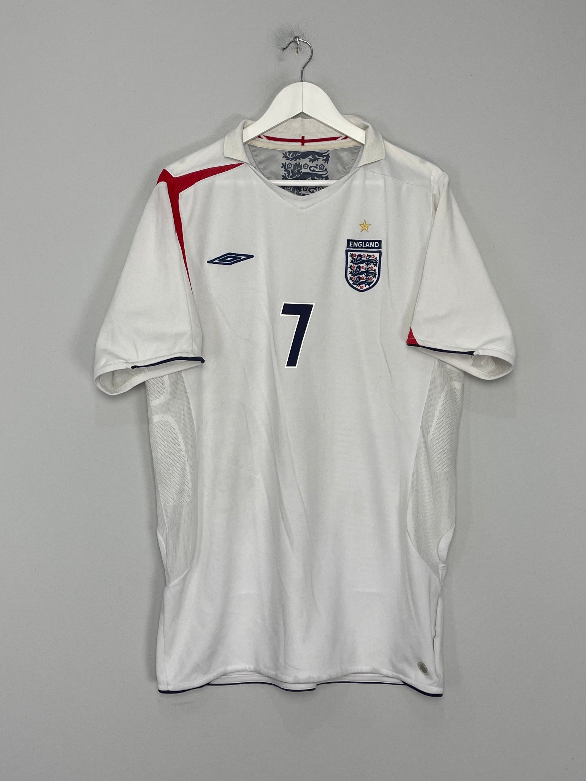 Shop 2005/07 ENGLAND BECKHAM #7 HOME SHIRT (XXL) UMBRO, classic football shirts, vintage football shirts & retro soccer jerseys at Cult Kits