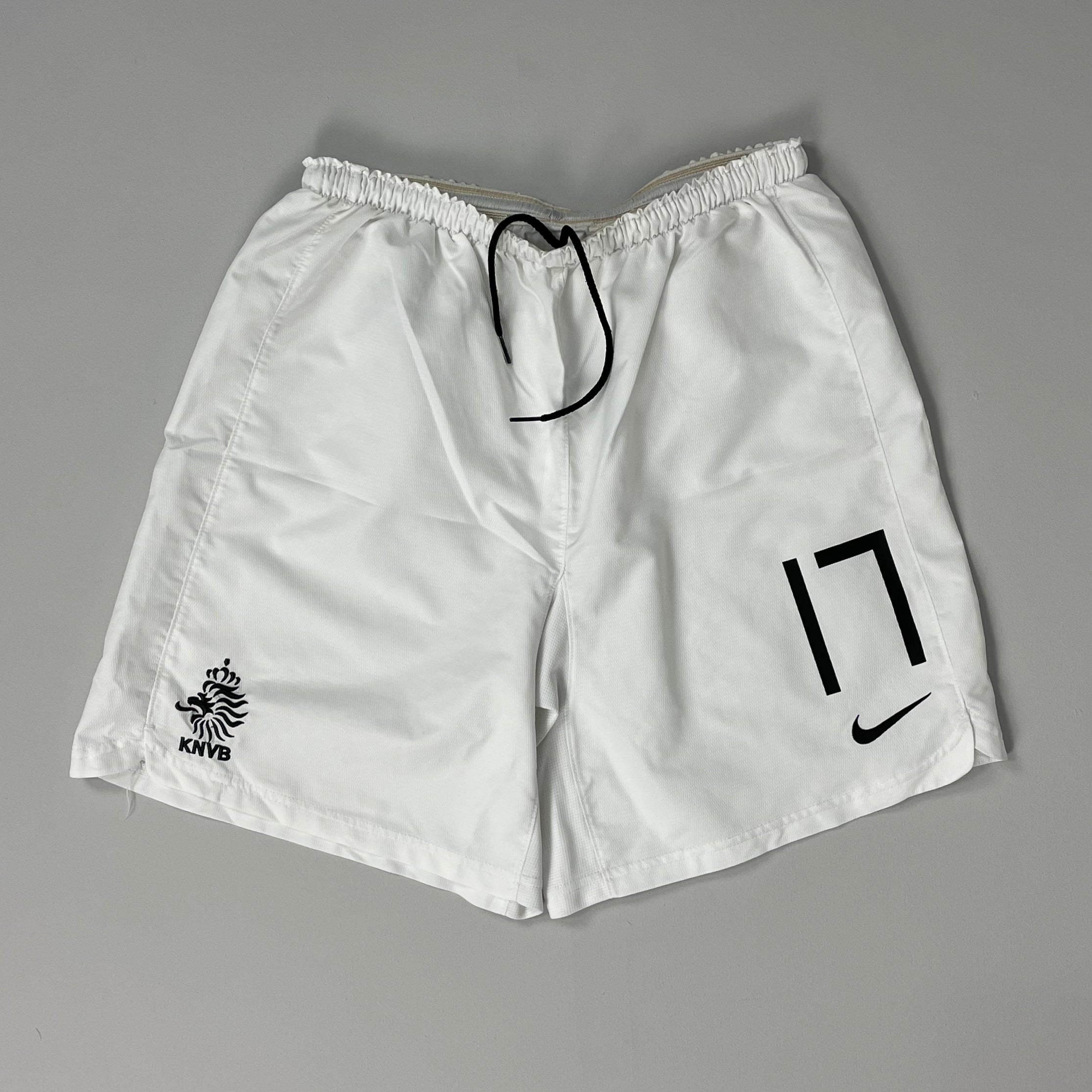 Shop 2004/06 NETHERLANDS #17 AWAY SHORTS (M) NIKE, classic football shirts, vintage football shirts & retro soccer jerseys at Cult Kits