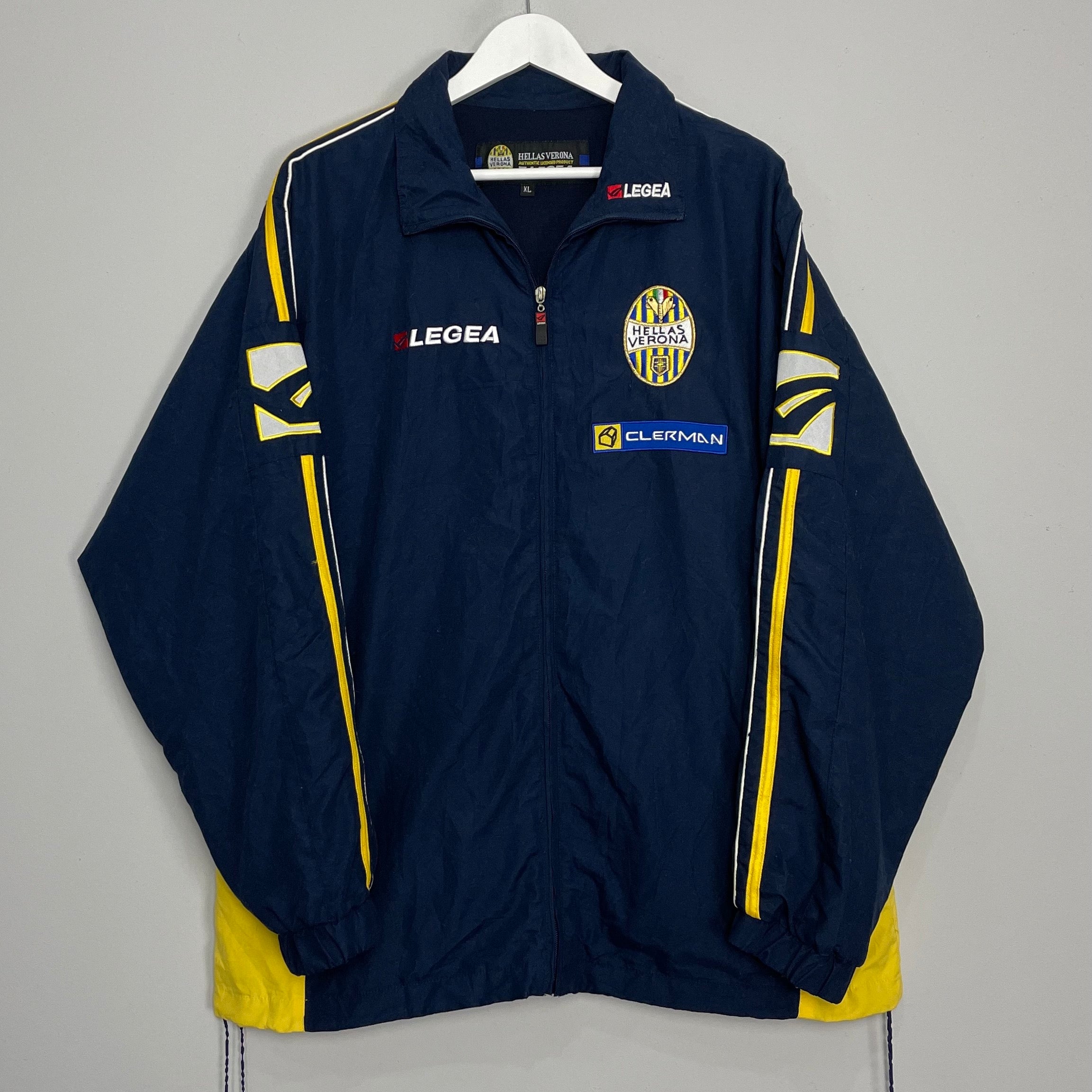 Shop 2000/02 HELLAS VERONA TRACK JACKET (XL) LOTTO, classic football shirts, vintage football shirts & retro soccer jerseys at Cult Kits