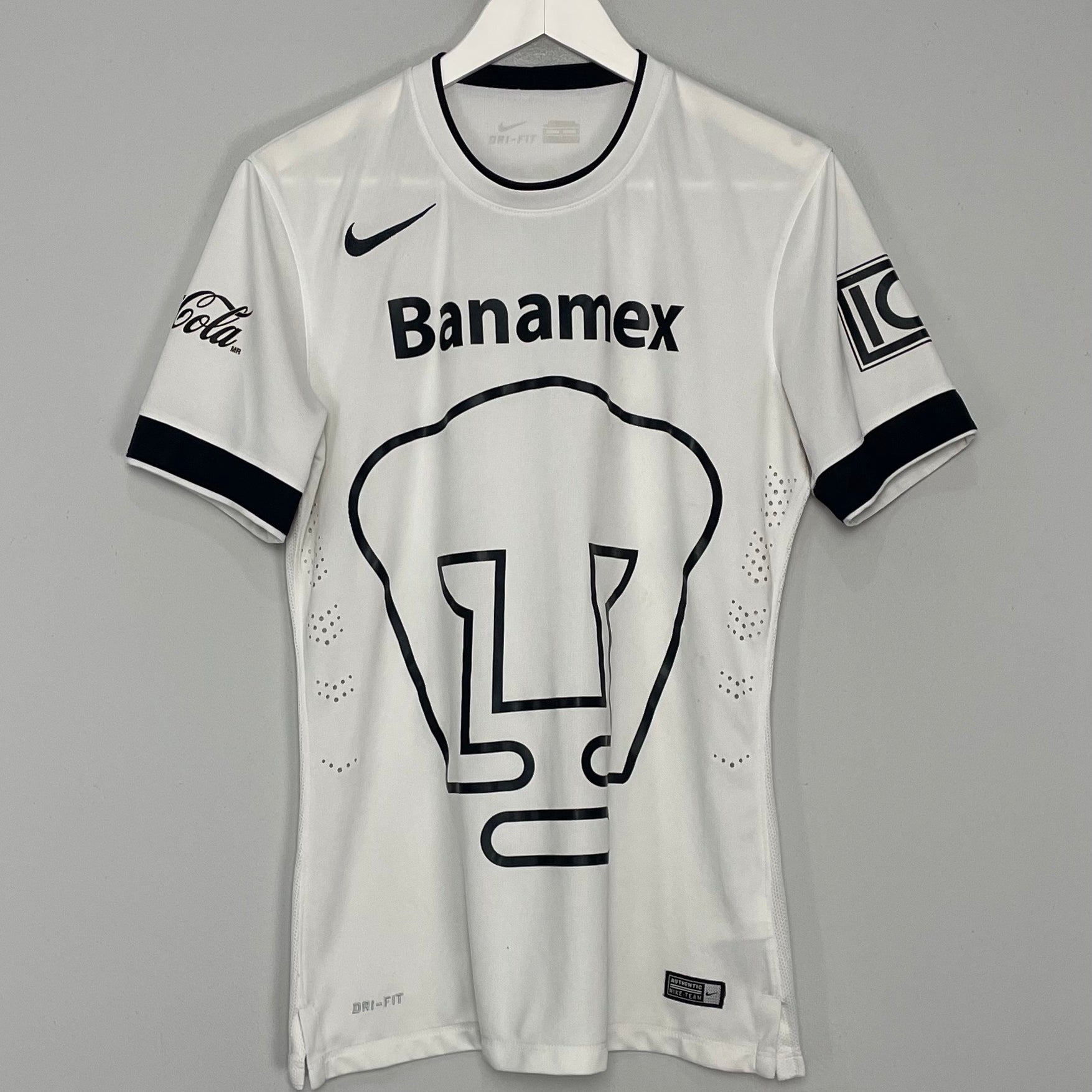 Shop 2014/15 UNAM PUMAS THIRD SHIRT (M) NIKE, classic football shirts, vintage football shirts & retro soccer jerseys at Cult Kits