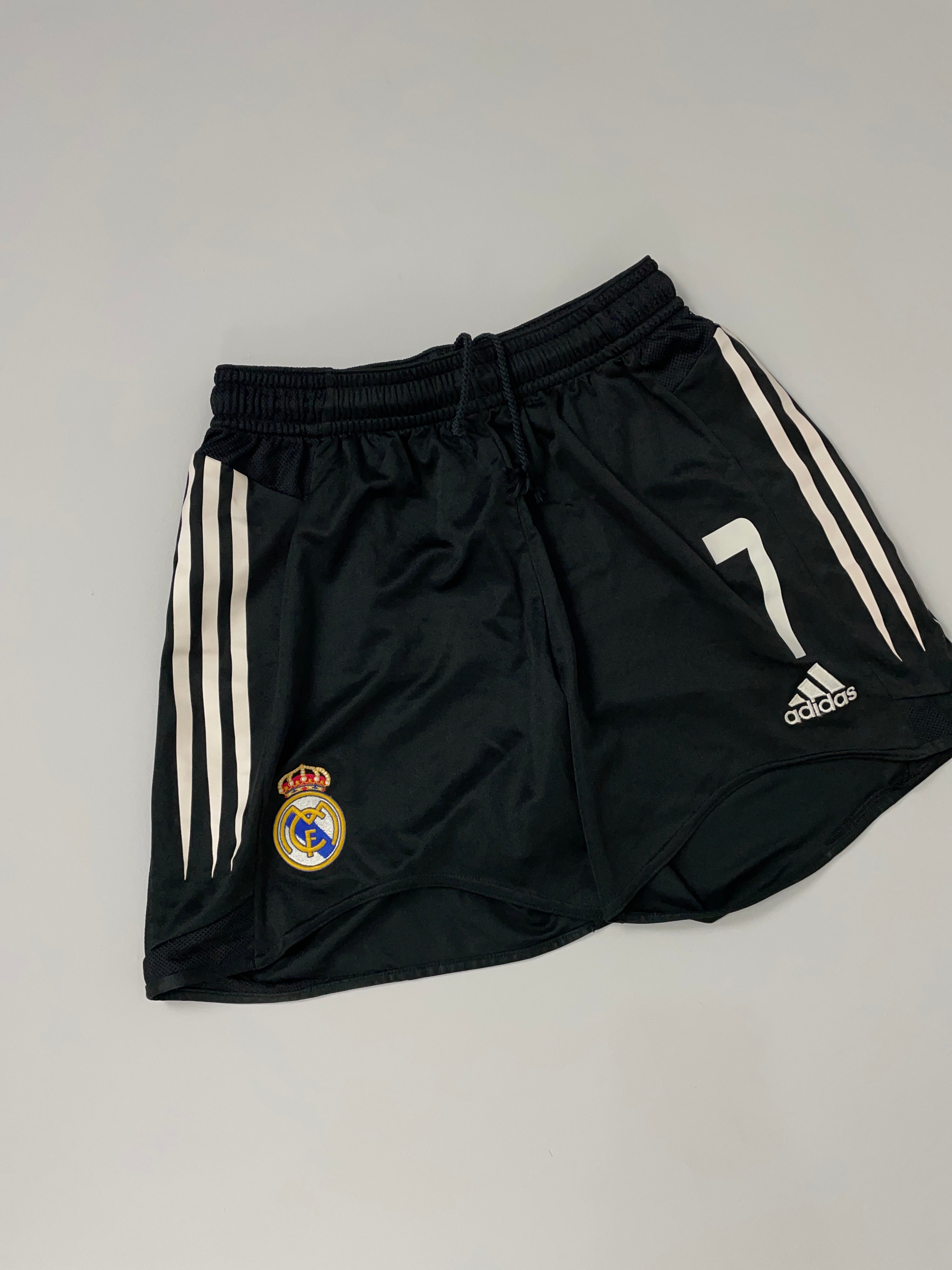 Shop 2004/05 REAL MADRID #7 AWAY SHORTS (M) ADIDAS, classic football shirts, vintage football shirts & retro soccer jerseys at Cult Kits