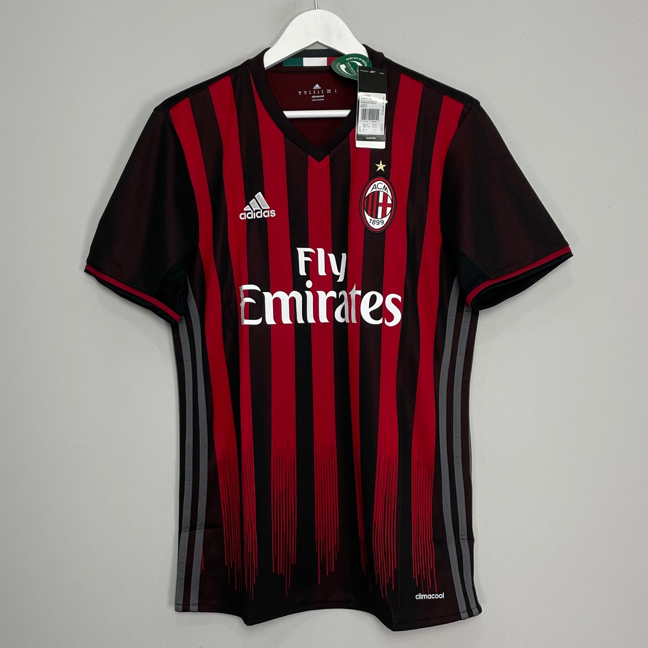 Shop 2016/17 AC MILAN *BNWT* HOME SHIRT (M) ADIDAS, classic football shirts, vintage football shirts & retro soccer jerseys at Cult Kits
