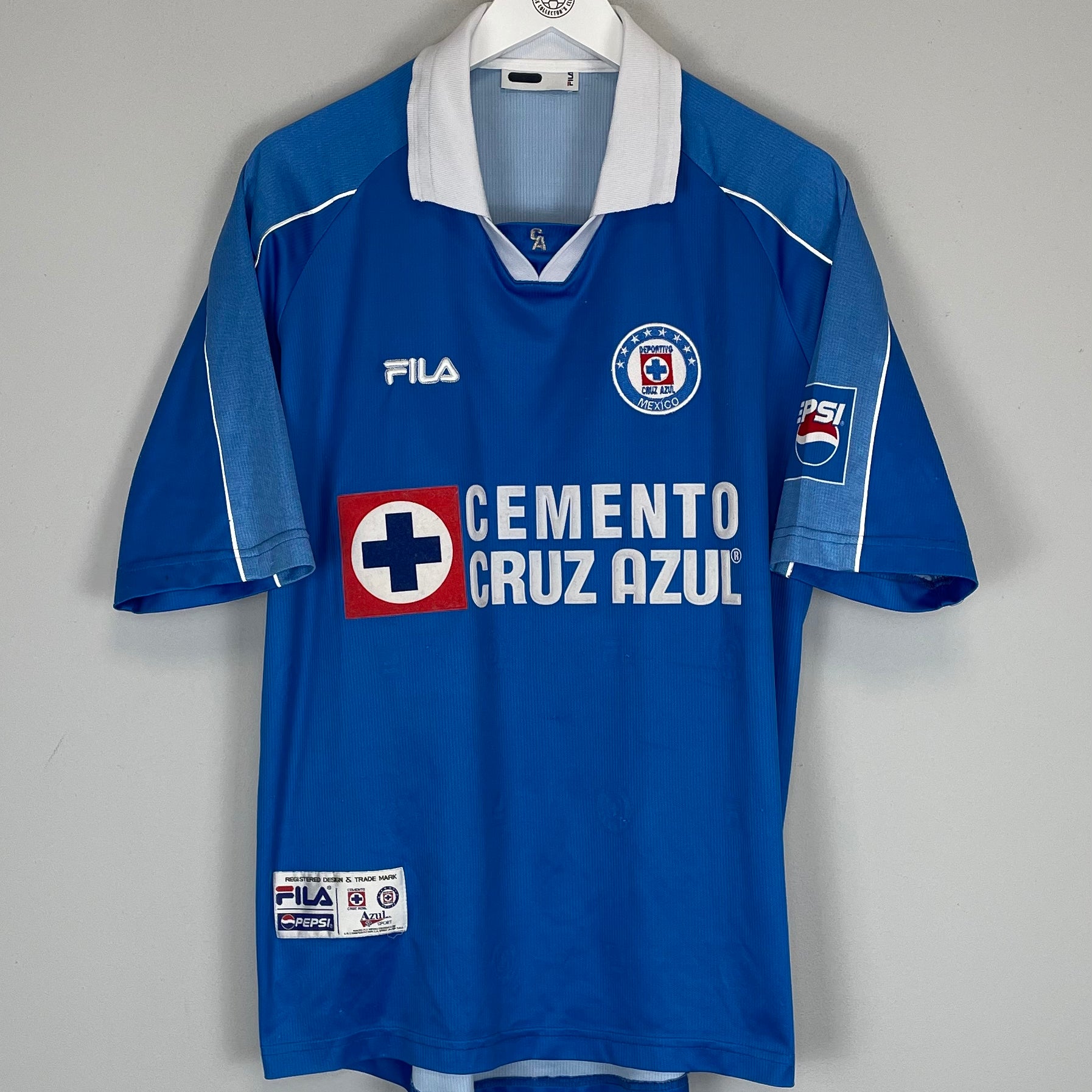 Shop 2001/02 CRUZ AZUL HOME SHIRT (L) FILA, classic football shirts, vintage football shirts & retro soccer jerseys at Cult Kits