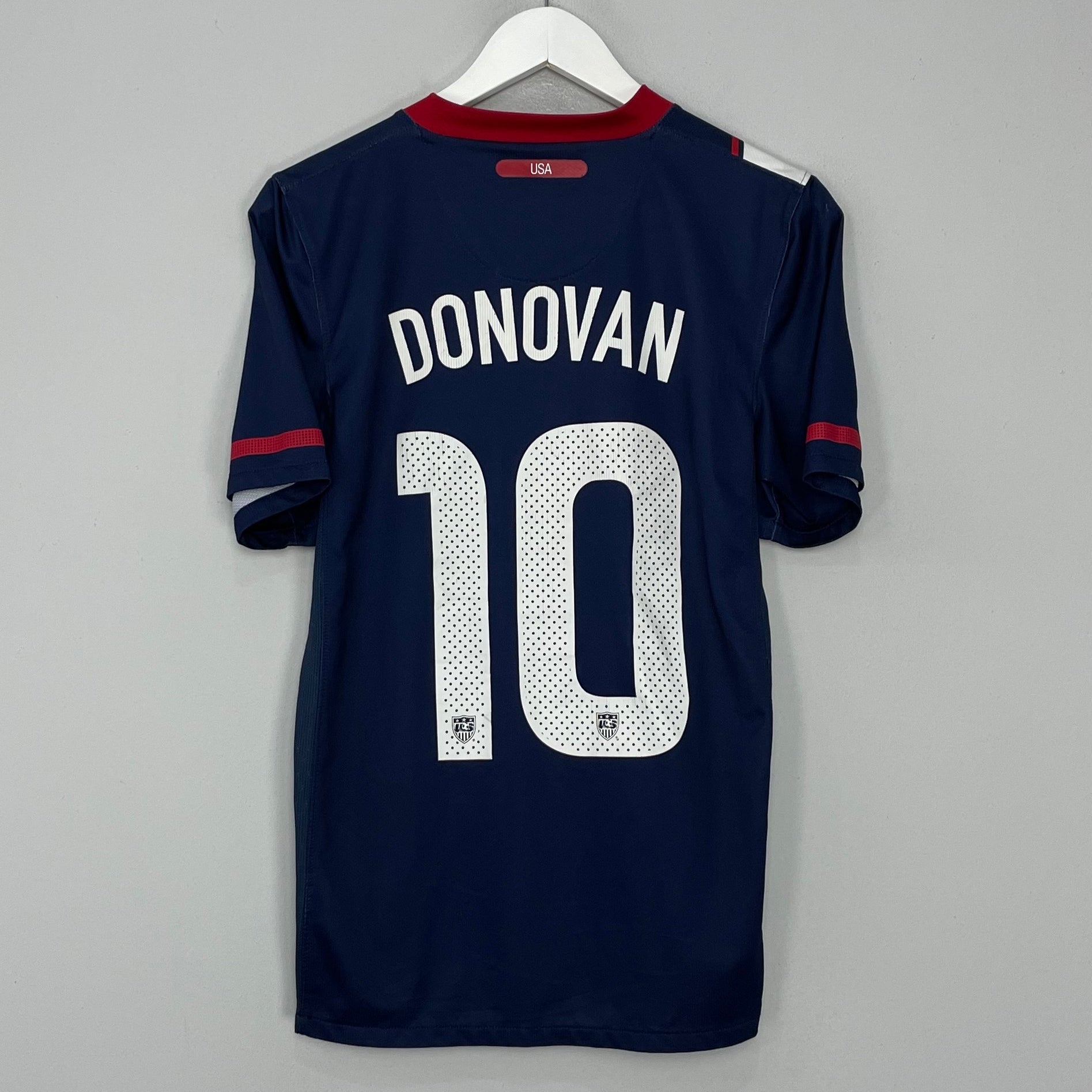Shop 2010/11 USA DONOVAN #10 AWAY SHIRT (S) NIKE, classic football shirts, vintage football shirts & retro soccer jerseys at Cult Kits