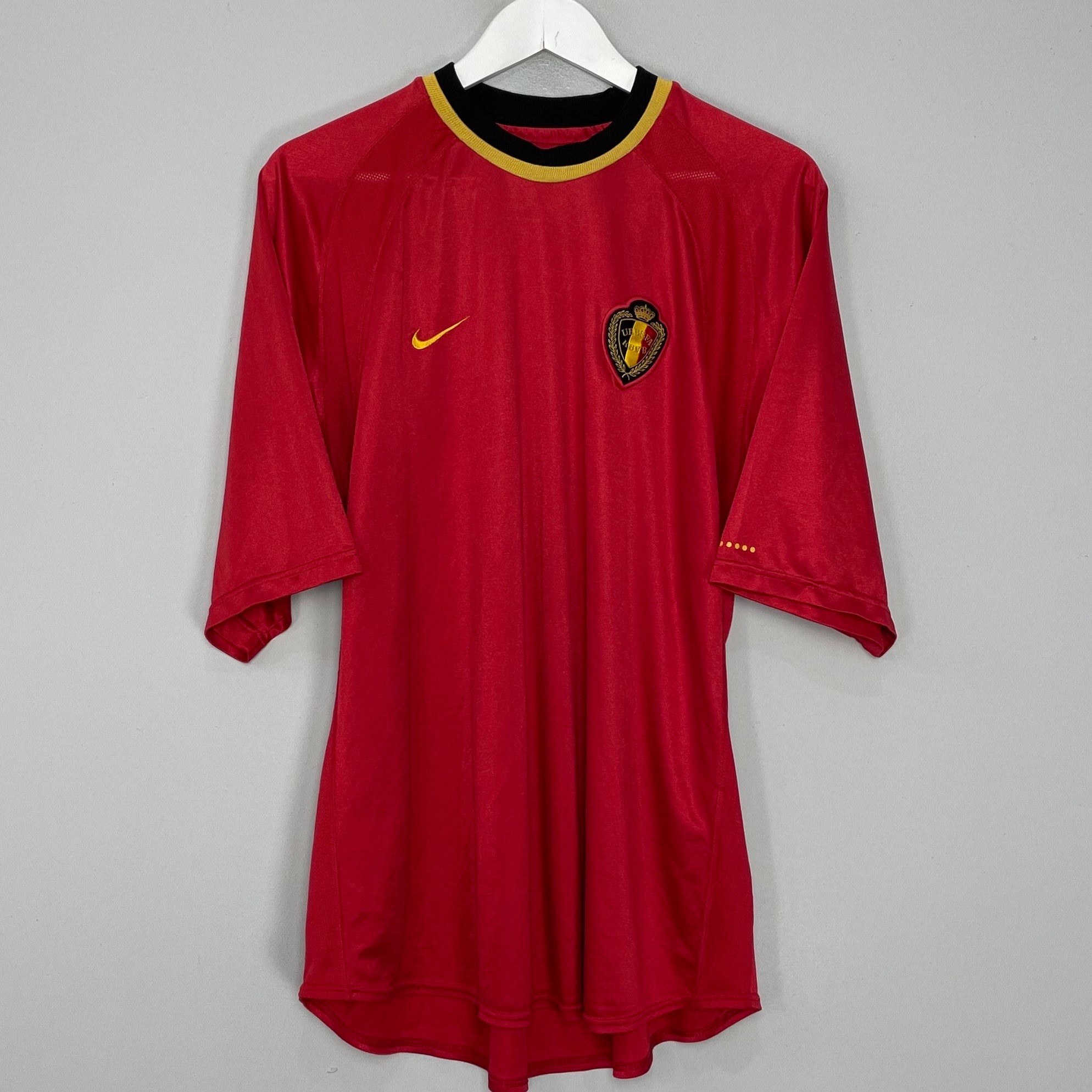 Shop 2000/01 BELGIUM HOME SHIRT (XL) NIKE, classic football shirts, vintage football shirts & retro soccer jerseys at Cult Kits