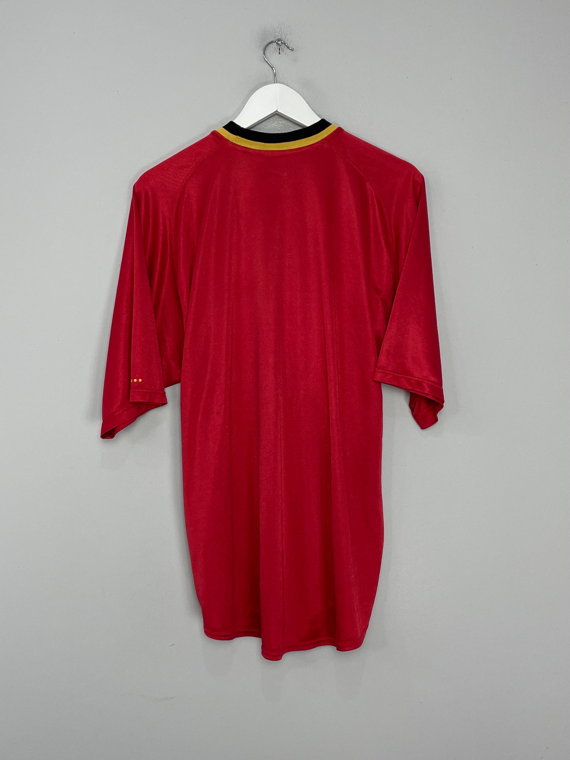 Shop 2000/01 BELGIUM HOME SHIRT (XL) NIKE, classic football shirts, vintage football shirts & retro soccer jerseys at Cult Kits