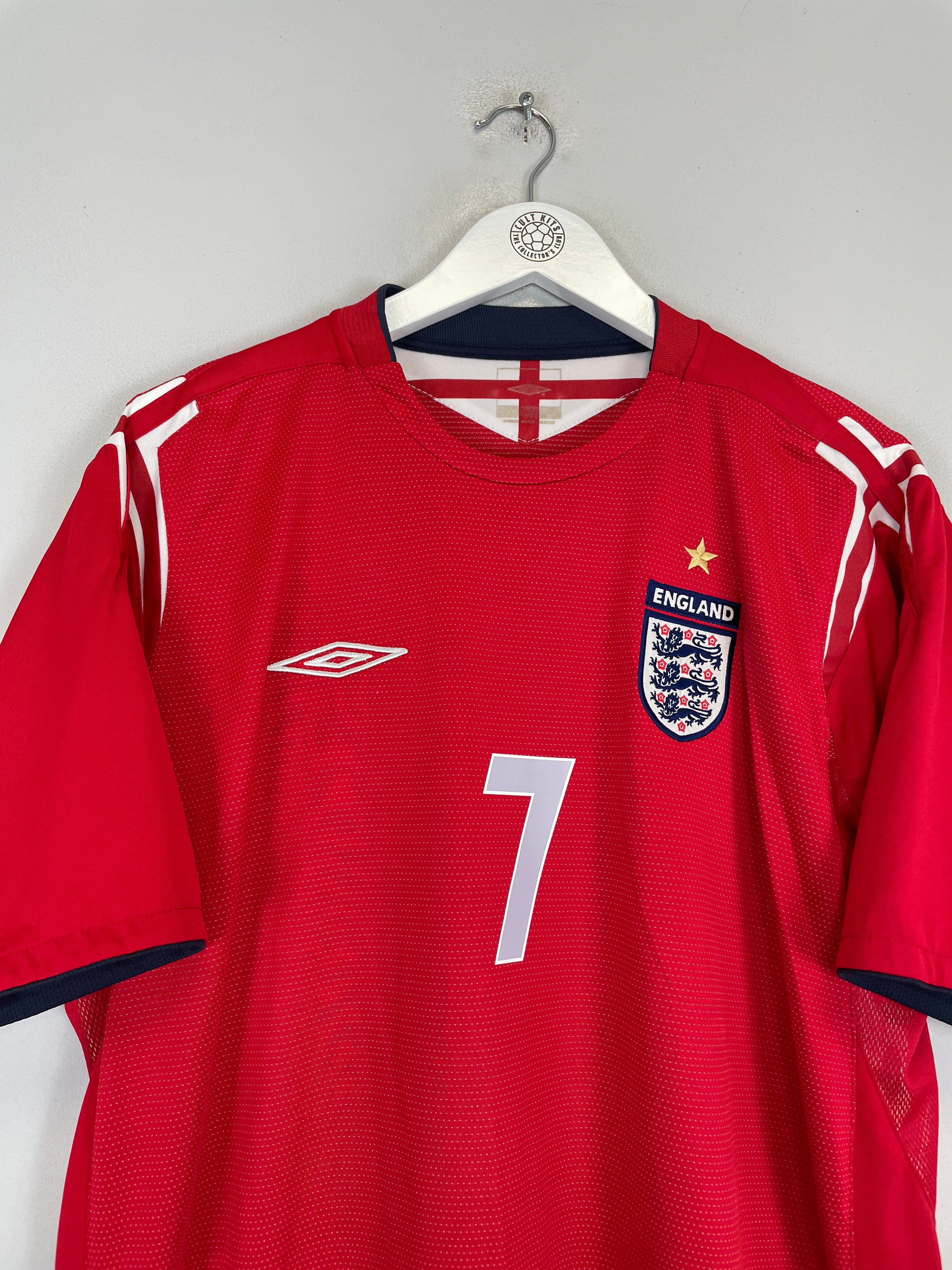 Shop 2004/06 ENGLAND BECKHAM #7 AWAY SHIRT (XL) UMBRO, classic football shirts, vintage football shirts & retro soccer jerseys at Cult Kits