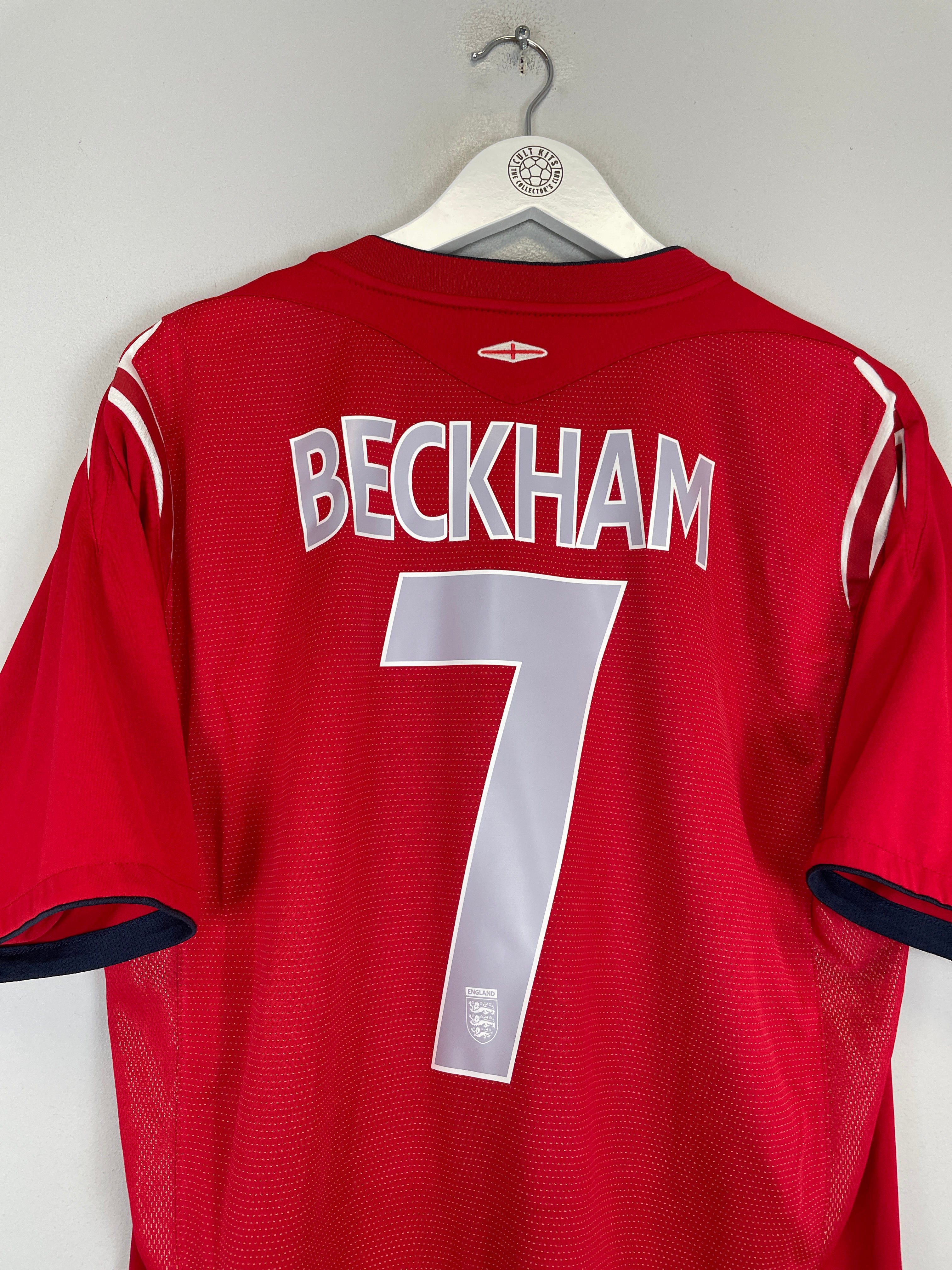 Shop 2004/06 ENGLAND BECKHAM #7 AWAY SHIRT (XL) UMBRO, classic football shirts, vintage football shirts & retro soccer jerseys at Cult Kits