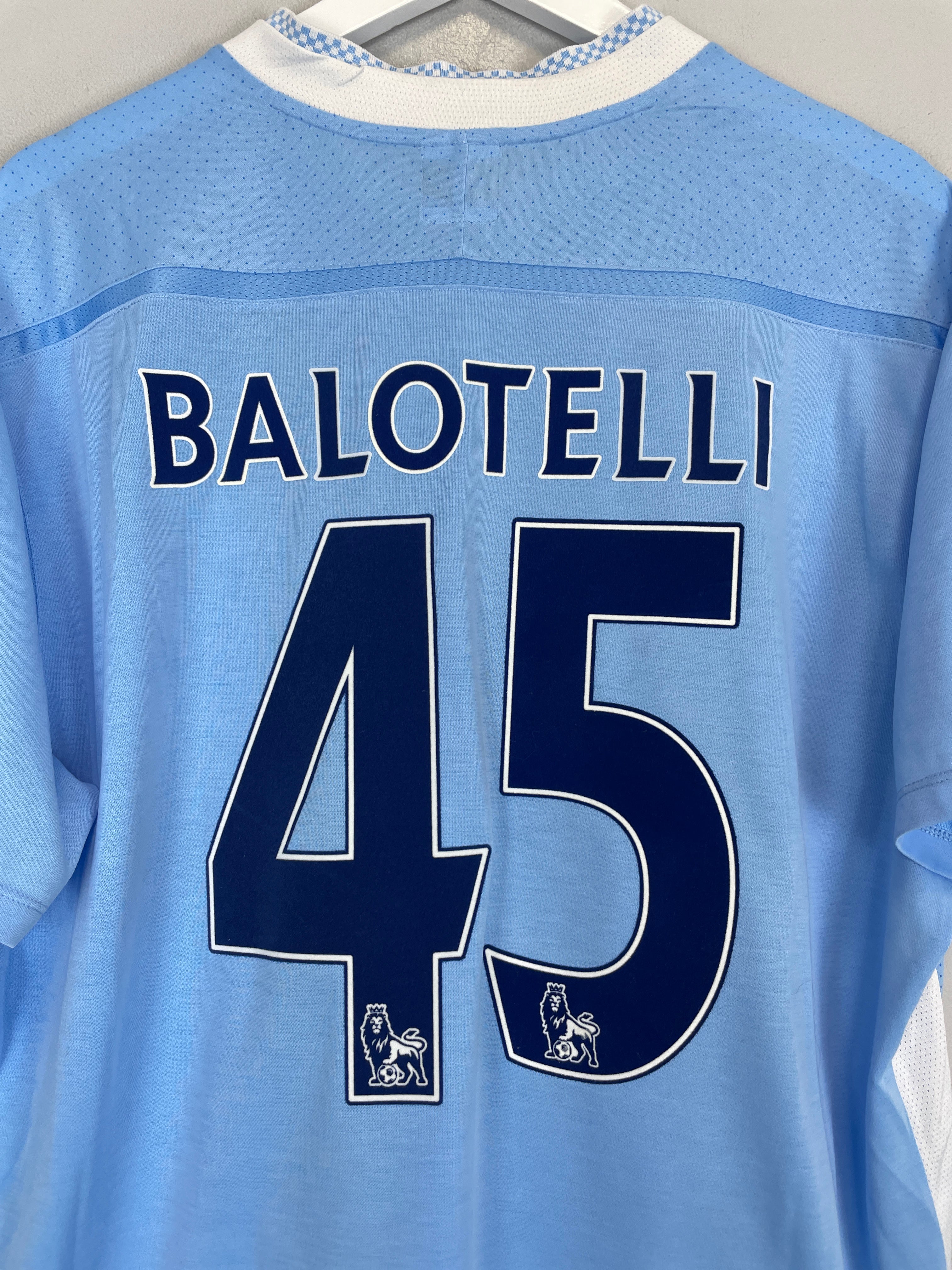 Shop 2011/12 MANCHESTER CITY BALOTELLI #45 HOME SHIRT (XXL) UMBRO, classic football shirts, vintage football shirts & retro soccer jerseys at Cult Kits