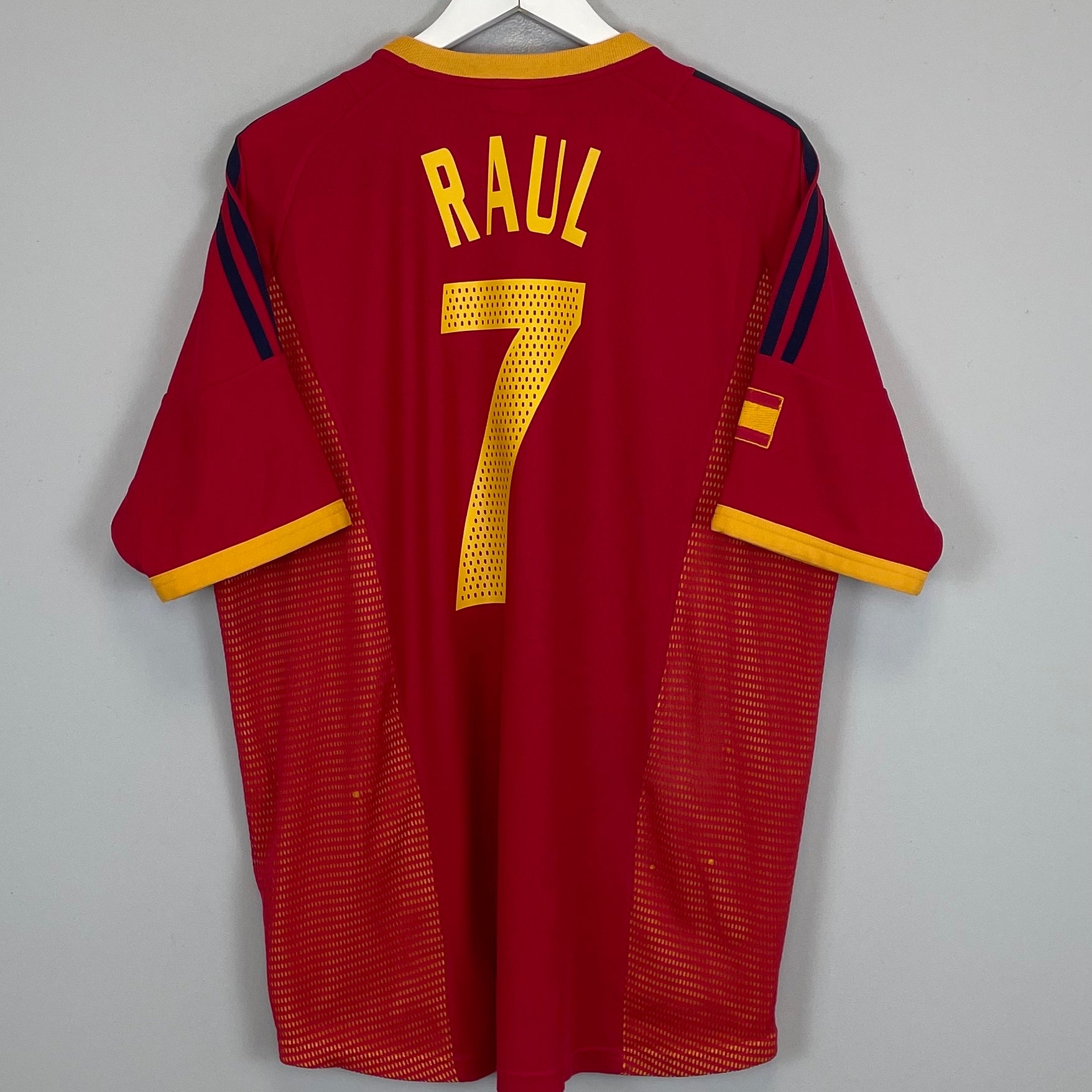 Shop 2002/04 SPAIN RAUL #7 HOME SHIRT (L) ADIDAS, classic football shirts, vintage football shirts & retro soccer jerseys at Cult Kits