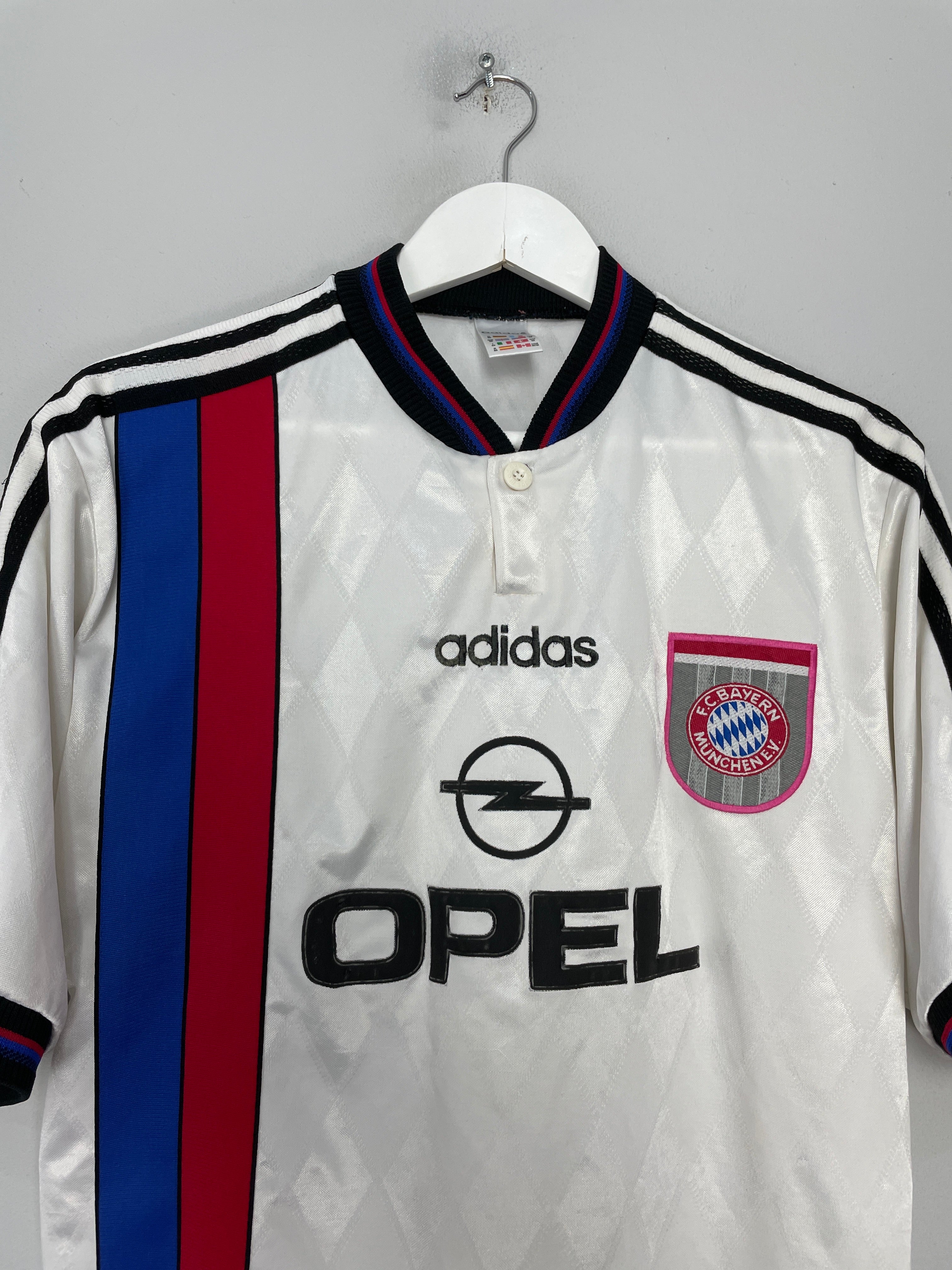 Shop 1996/98 BAYERN MUNICH AWAY SHIRT (M) ADIDAS, classic football shirts, vintage football shirts & retro soccer jerseys at Cult Kits