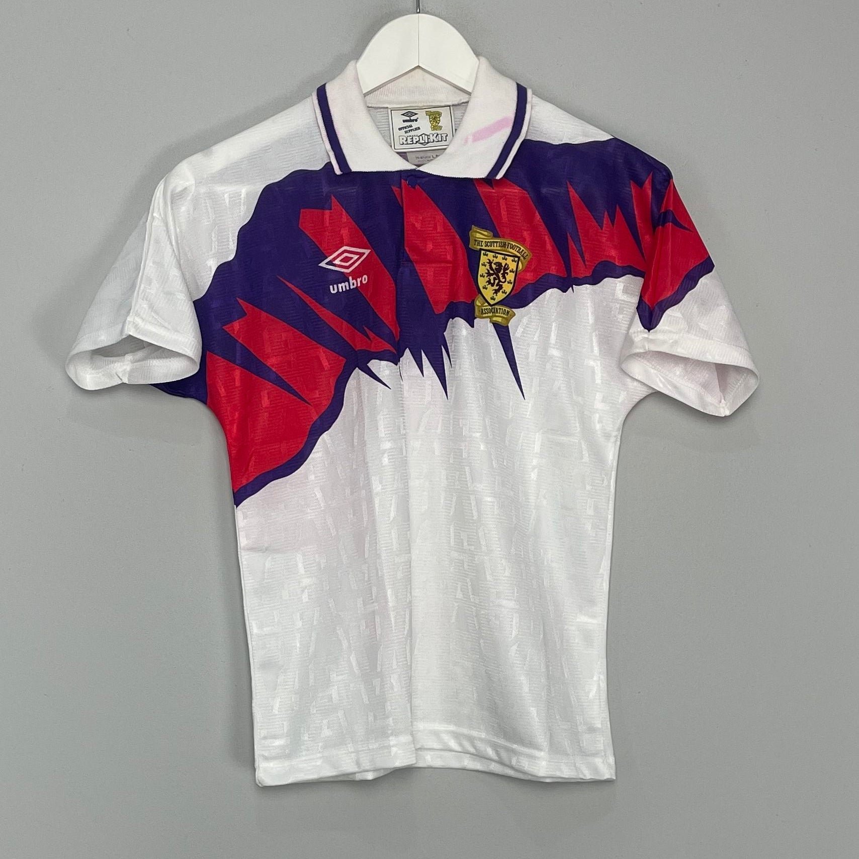 Shop 1991/93 SCOTLAND AWAY SHIRT (L.KIDS) UMBRO, classic football shirts, vintage football shirts & retro soccer jerseys at Cult Kits