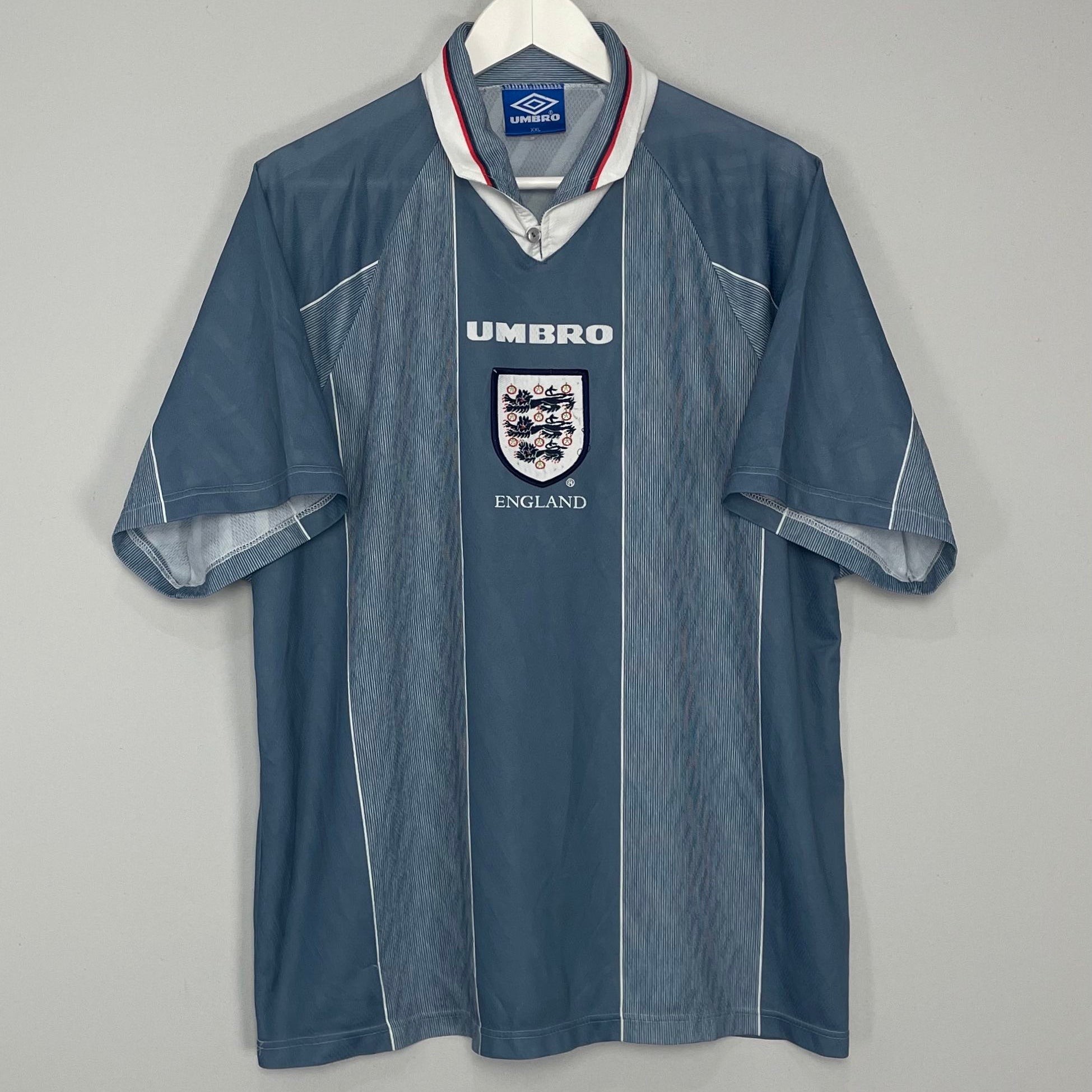Shop 1996/97 ENGLAND AWAY SHIRT (XXL) UMBRO, classic football shirts, vintage football shirts & retro soccer jerseys at Cult Kits