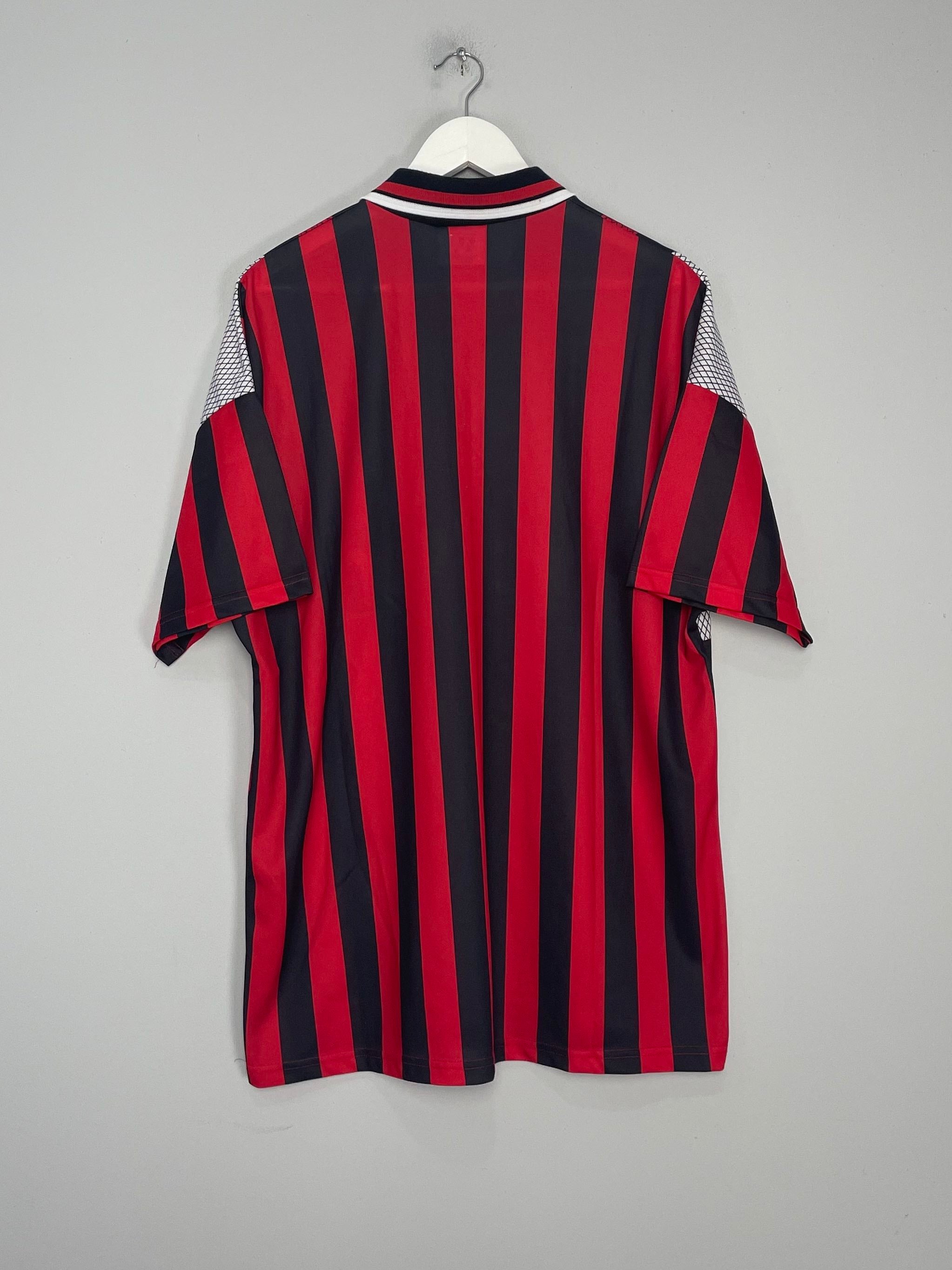 Shop 1994/96 MANCHESTER CITY AWAY SHIRT (XL) UMBRO, classic football shirts, vintage football shirts & retro soccer jerseys at Cult Kits