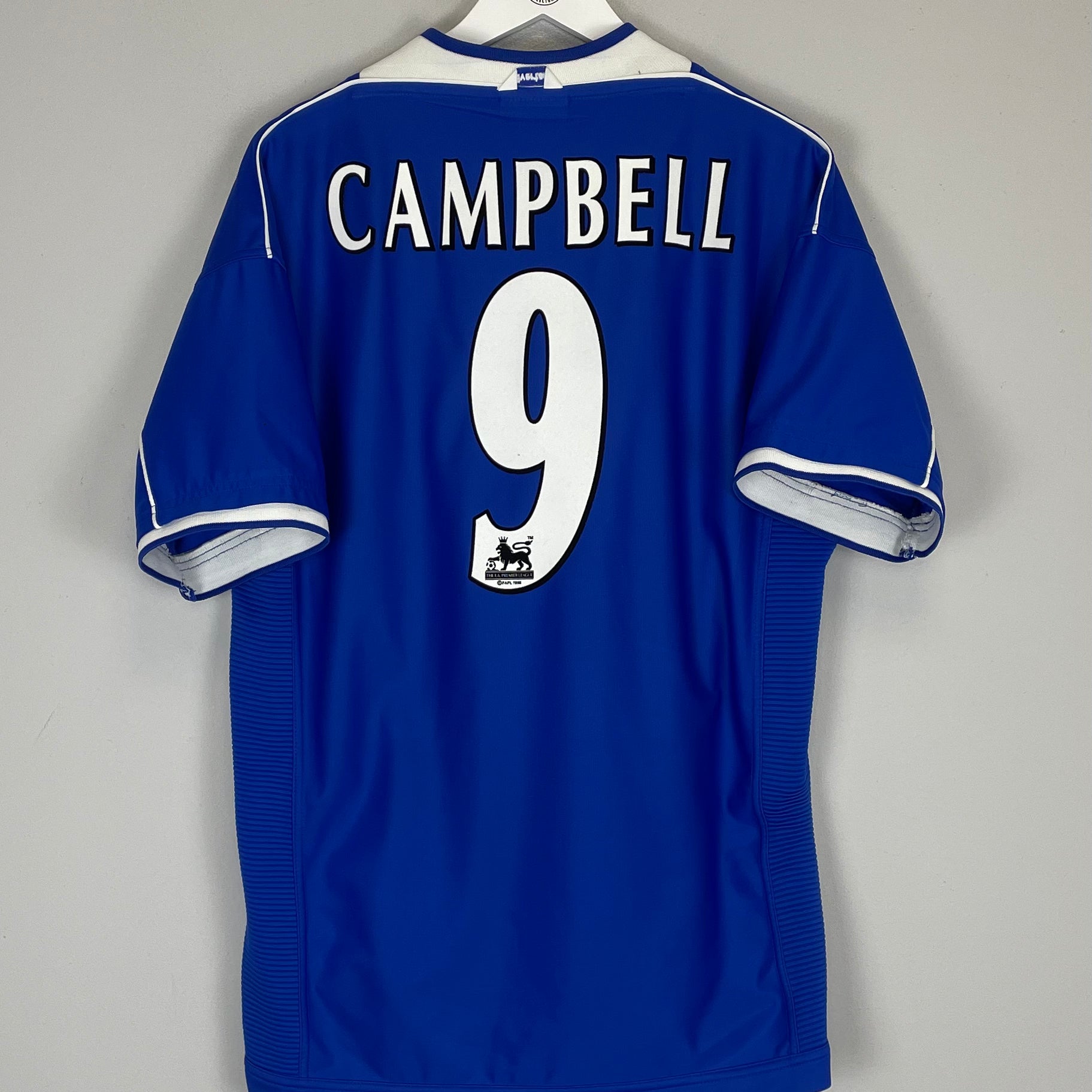 Shop 1999/00 EVERTON CAMPBELL #9 HOME SHIRT (L) UMBRO, classic football shirts, vintage football shirts & retro soccer jerseys at Cult Kits