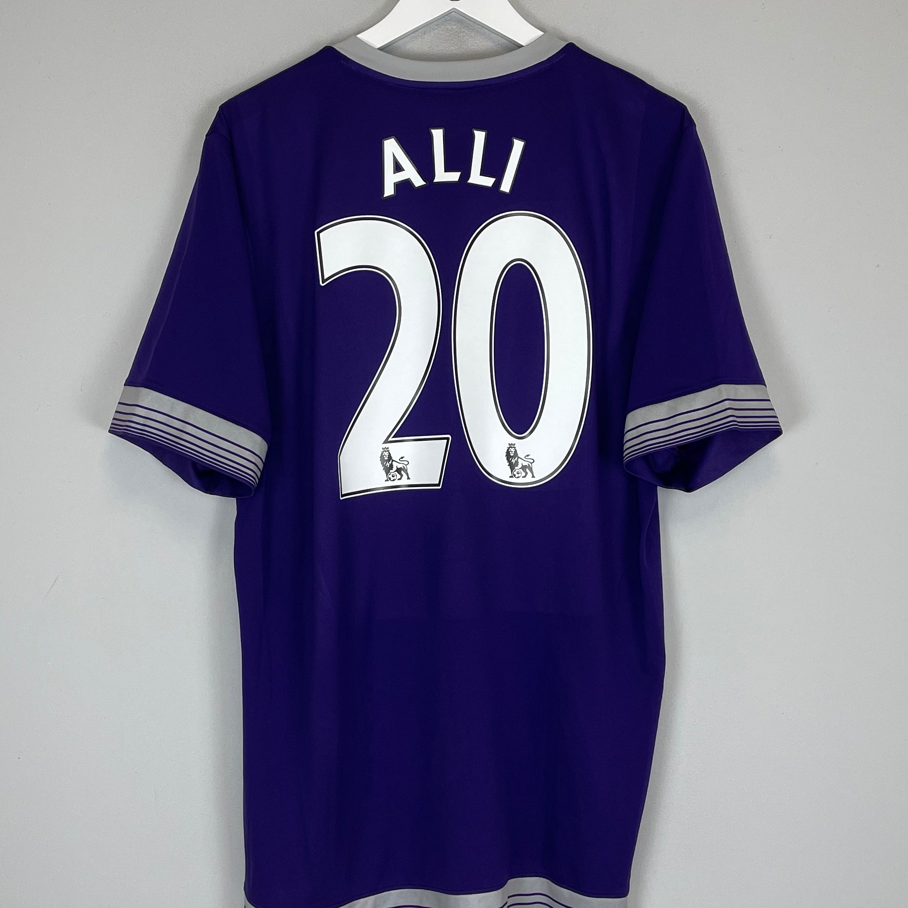 Shop 2015/16 TOTTENHAM ALLI #20 THIRD SHIRT (XL) UNDER ARMOUR, classic football shirts, vintage football shirts & retro soccer jerseys at Cult Kits