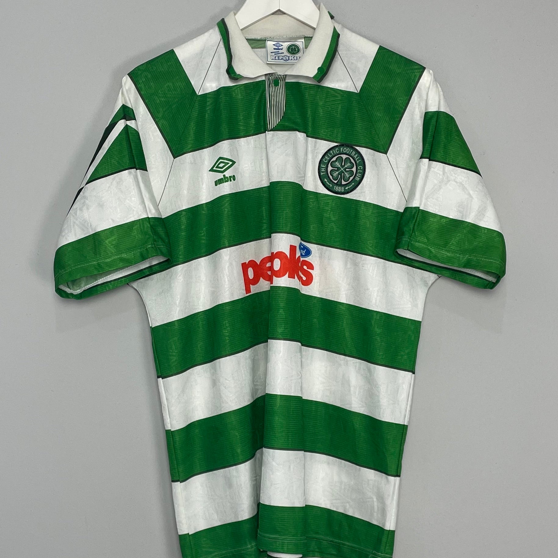 Shop 1991/92 CELTIC HOME SHIRT (M) UMBRO, classic football shirts, vintage football shirts & retro soccer jerseys at Cult Kits