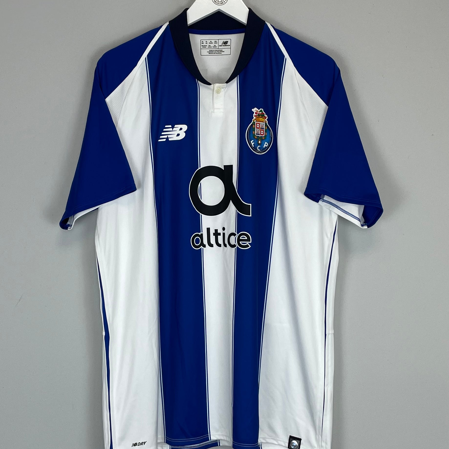 Shop 2018/19 PORTO HOME SHIRT (XL) NEW BALANCE, classic football shirts, vintage football shirts & retro soccer jerseys at Cult Kits