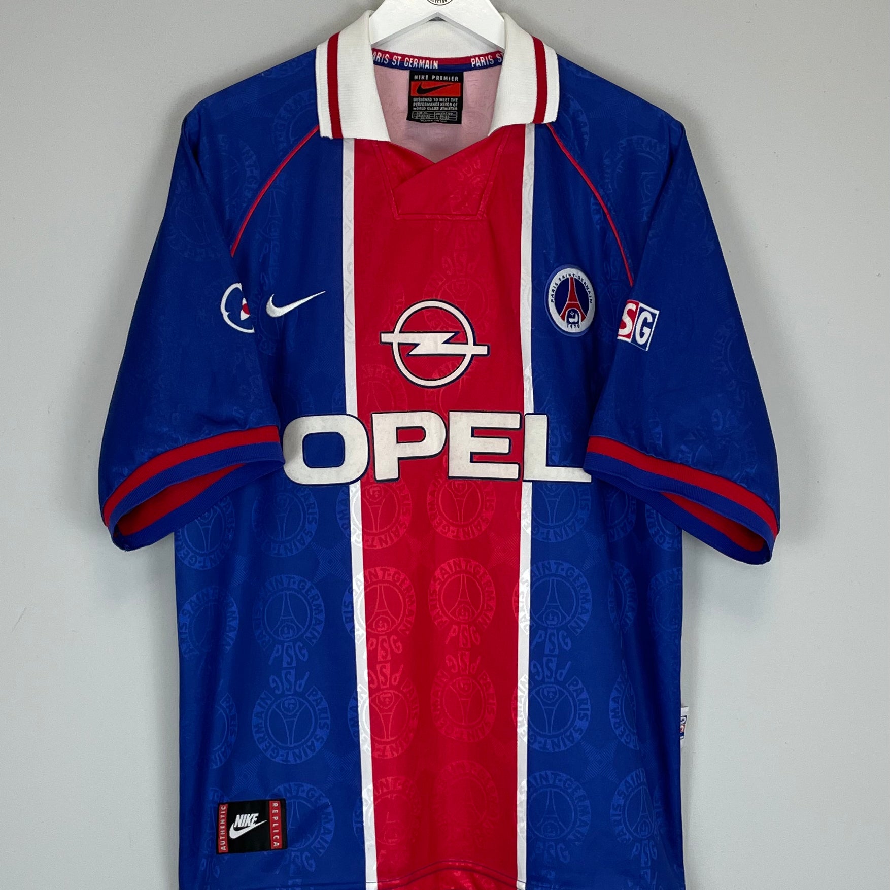 Shop 1996/97 PSG HOME SHIRT (XL) NIKE, classic football shirts, vintage football shirts & retro soccer jerseys at Cult Kits