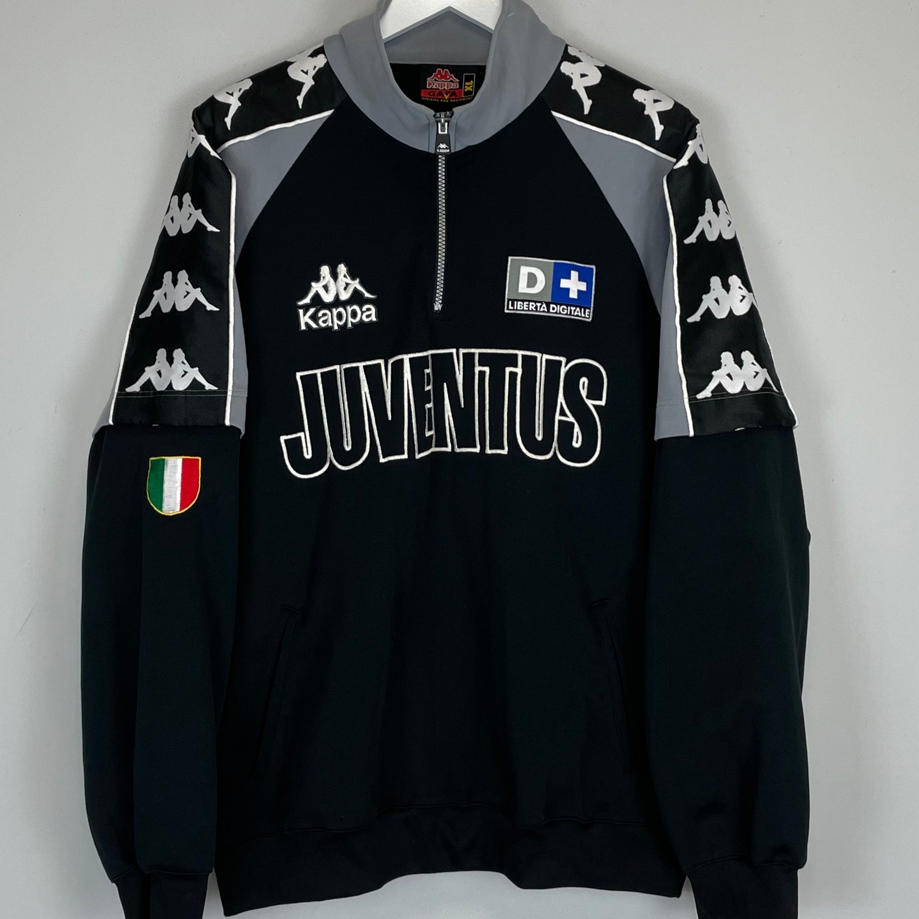 Shop 1998/99 JUVENTUS 1/4 ZIP TRACK JACKET (XL) KAPPA, classic football shirts, vintage football shirts & retro soccer jerseys at Cult Kits