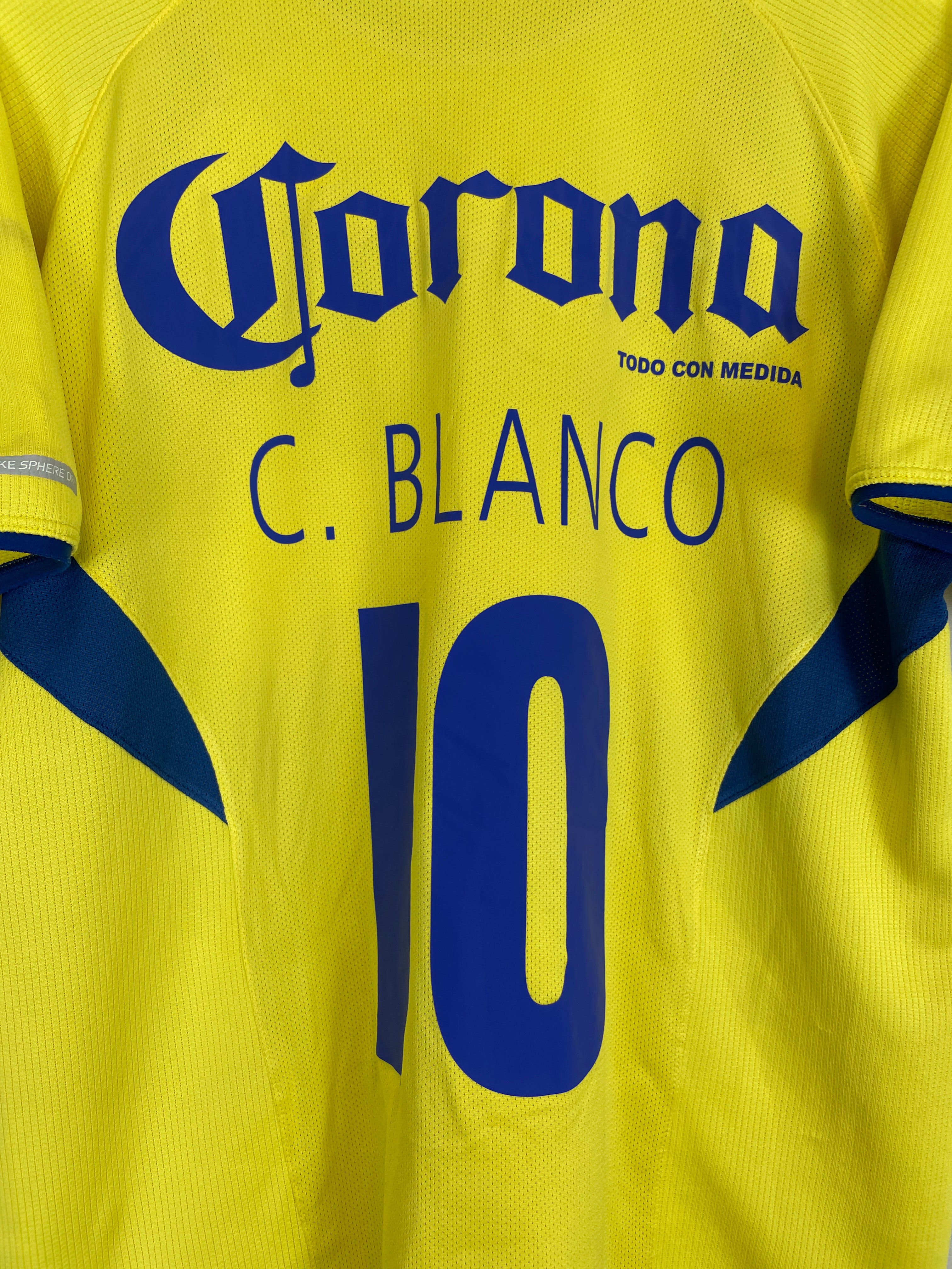 Shop 2005/06 CLUB AMERICA C.BLANCO #10 HOME SHIRT (S) NIKE, classic football shirts, vintage football shirts & retro soccer jerseys at Cult Kits