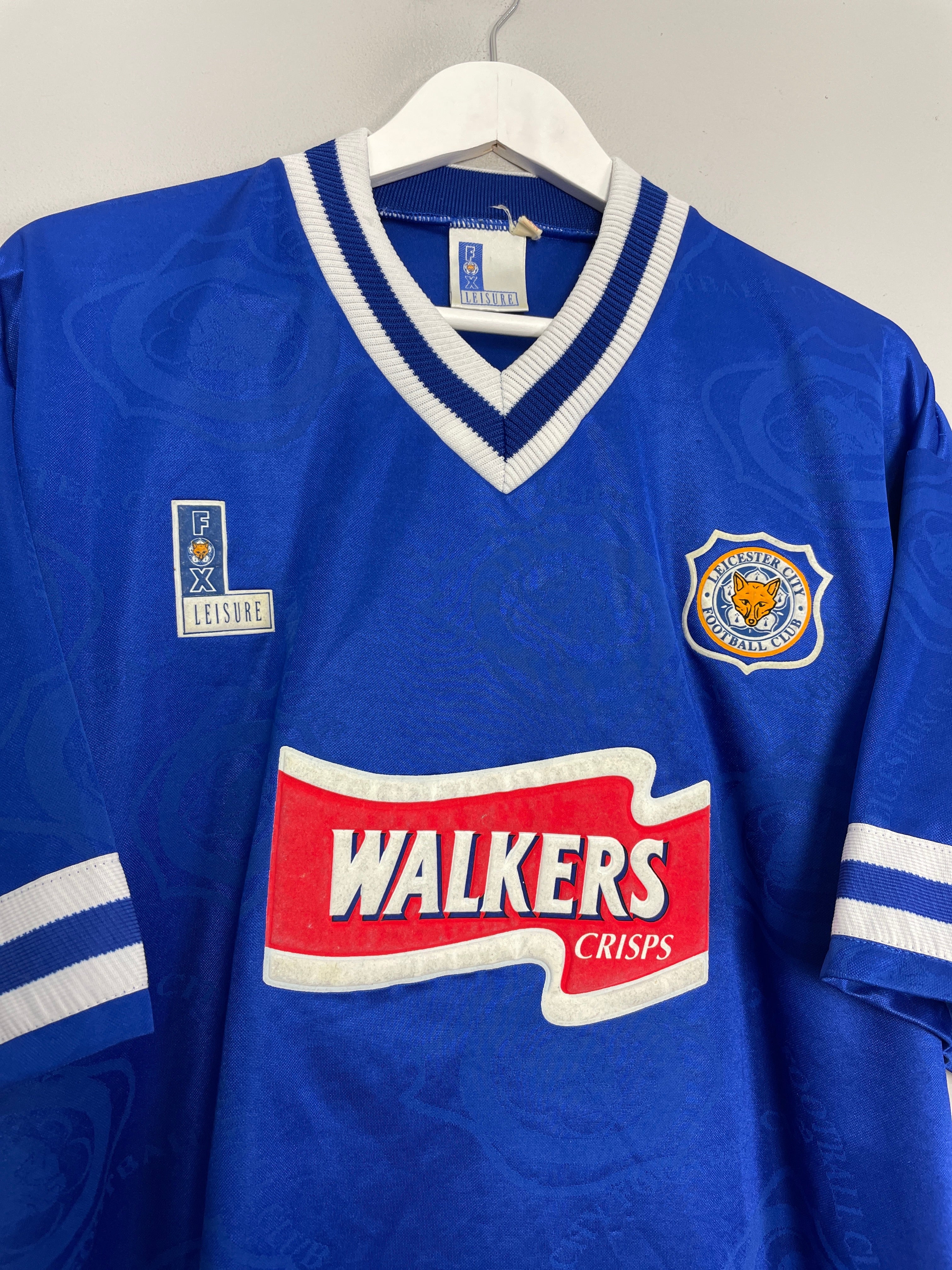 Shop 1996/98 LEICESTER CITY HOME SHIRT (L) FOX LEISURE, classic football shirts, vintage football shirts & retro soccer jerseys at Cult Kits