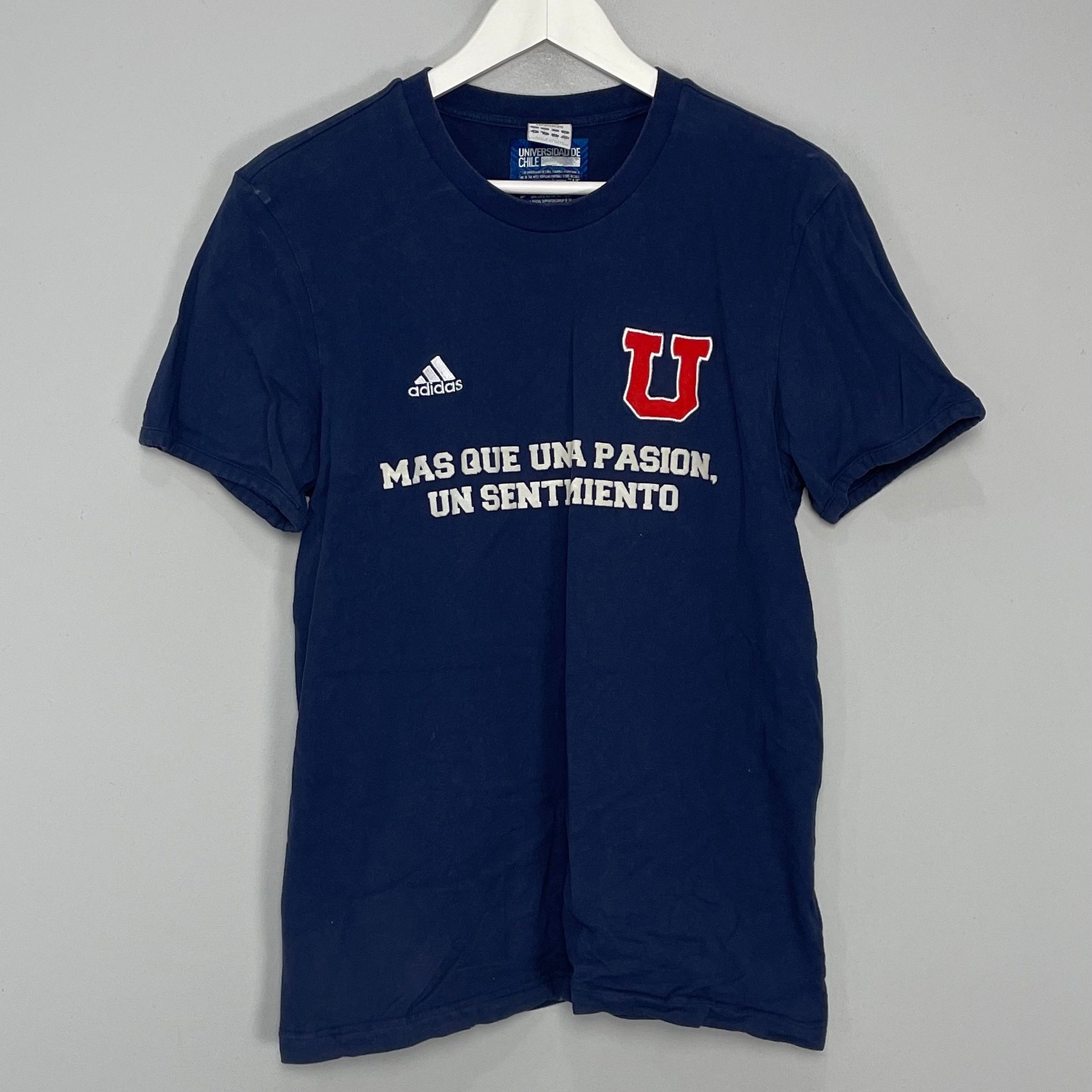 Shop 2009/10 UNIVERSIDAD DE CHILE T-SHIRT (L) ADIDAS, classic football shirts, vintage football shirts & retro soccer jerseys at Cult Kits