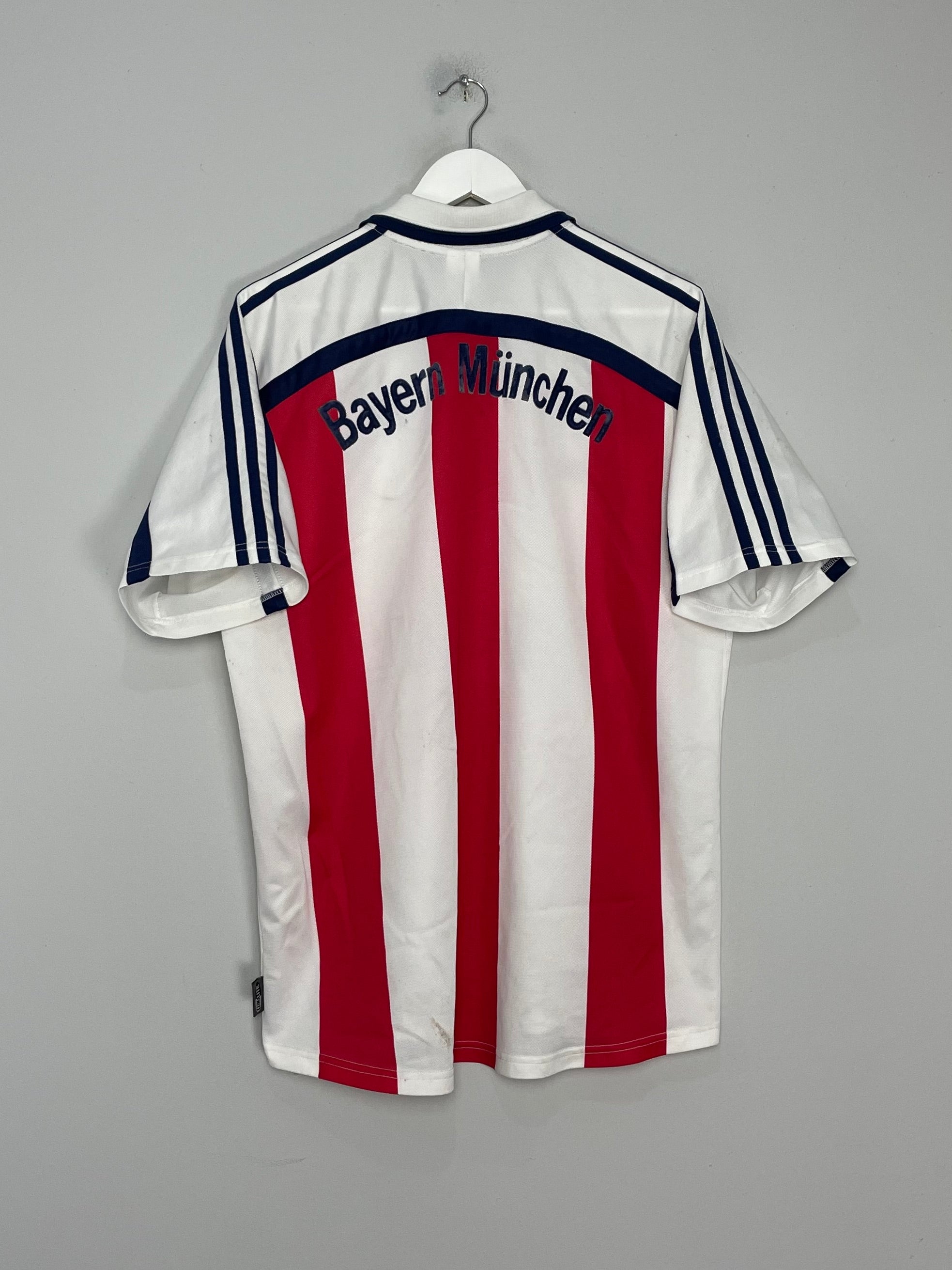 Shop 2000/02 BAYERN MUNICH AWAY SHIRT (L) ADIDAS, classic football shirts, vintage football shirts & retro soccer jerseys at Cult Kits