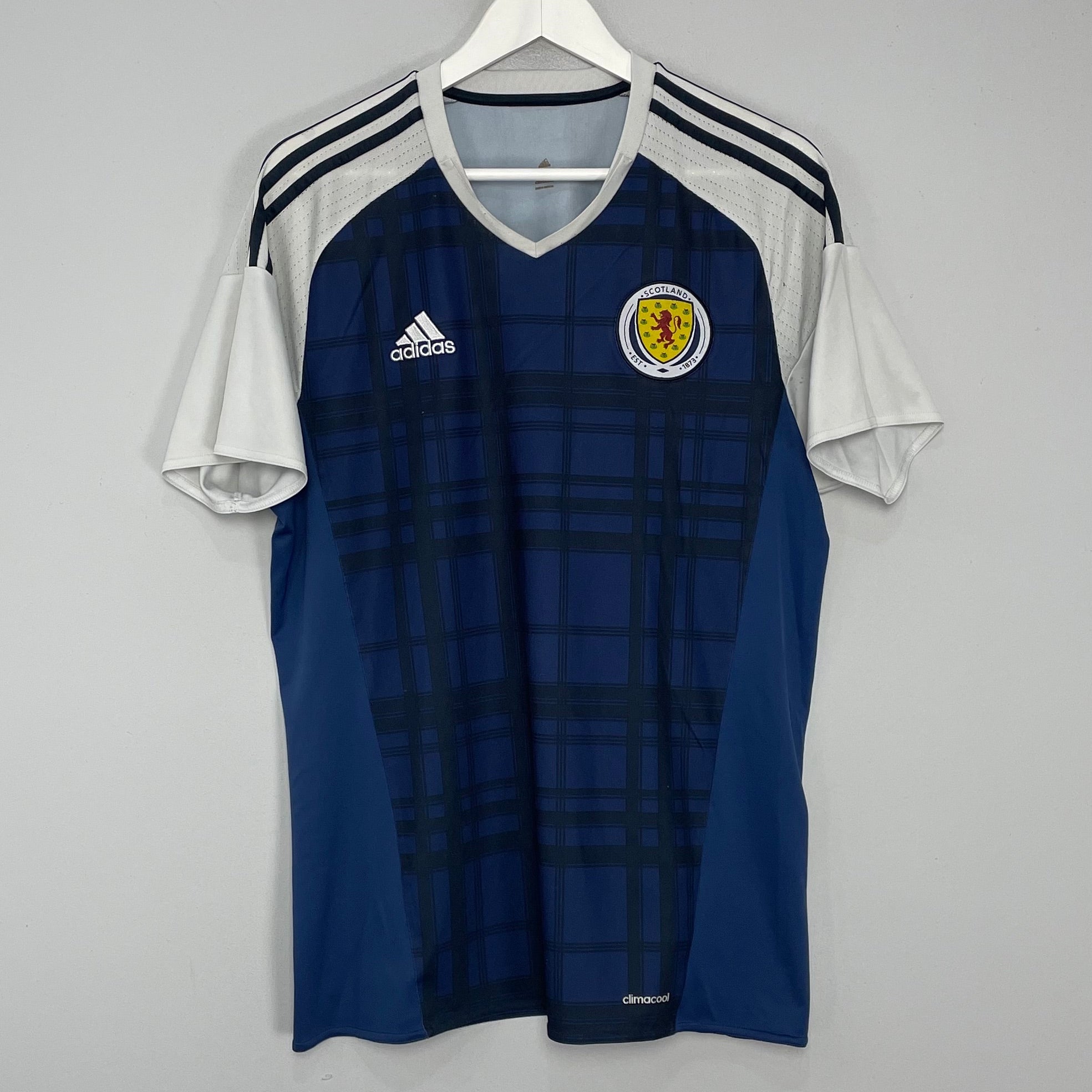 Shop 2015/17 SCOTLAND HOME SHIRT (L) ADIDAS, classic football shirts, vintage football shirts & retro soccer jerseys at Cult Kits